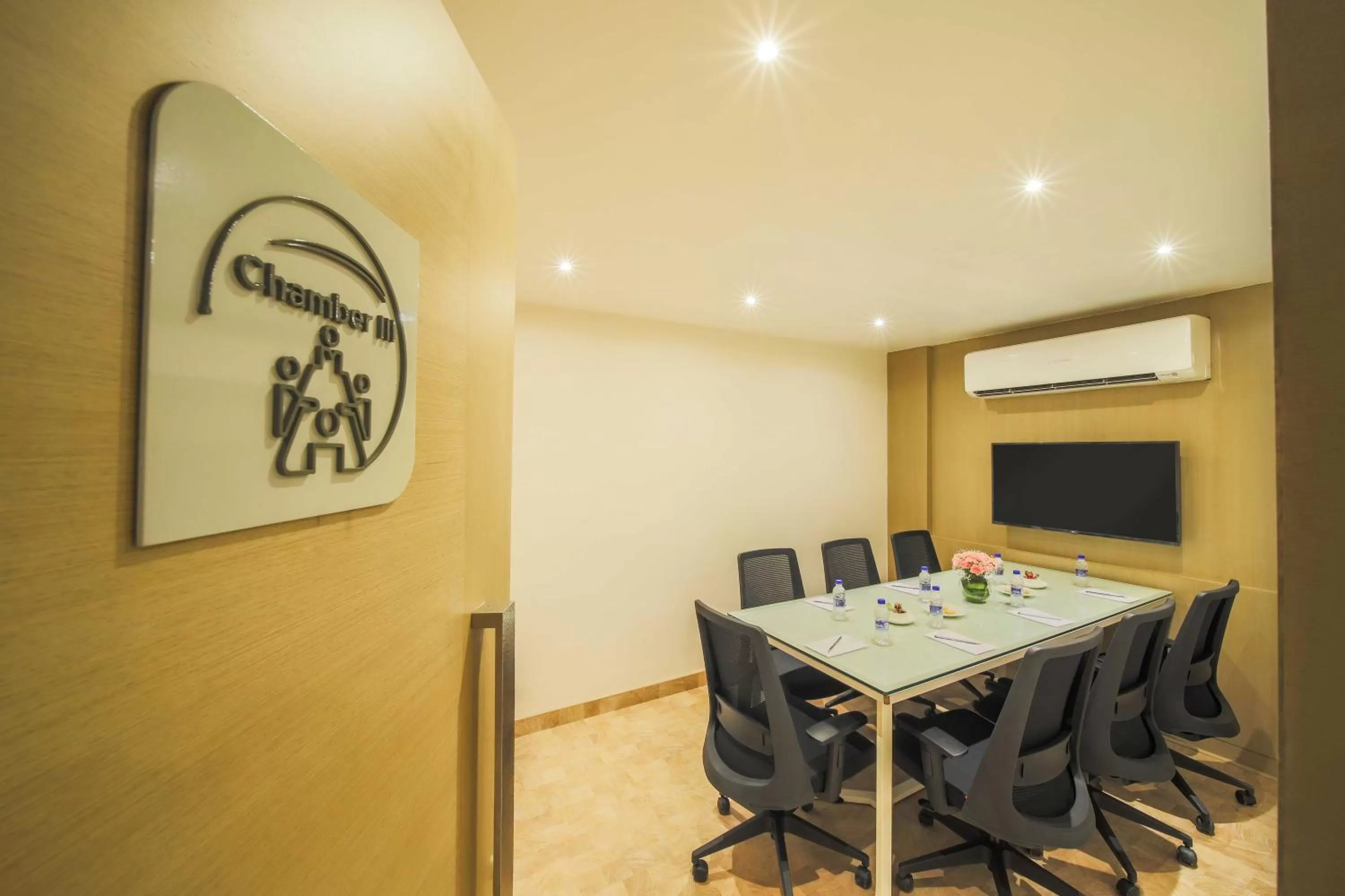 Meeting/conference room in Jade Suites - Luxury Boutique Hotel