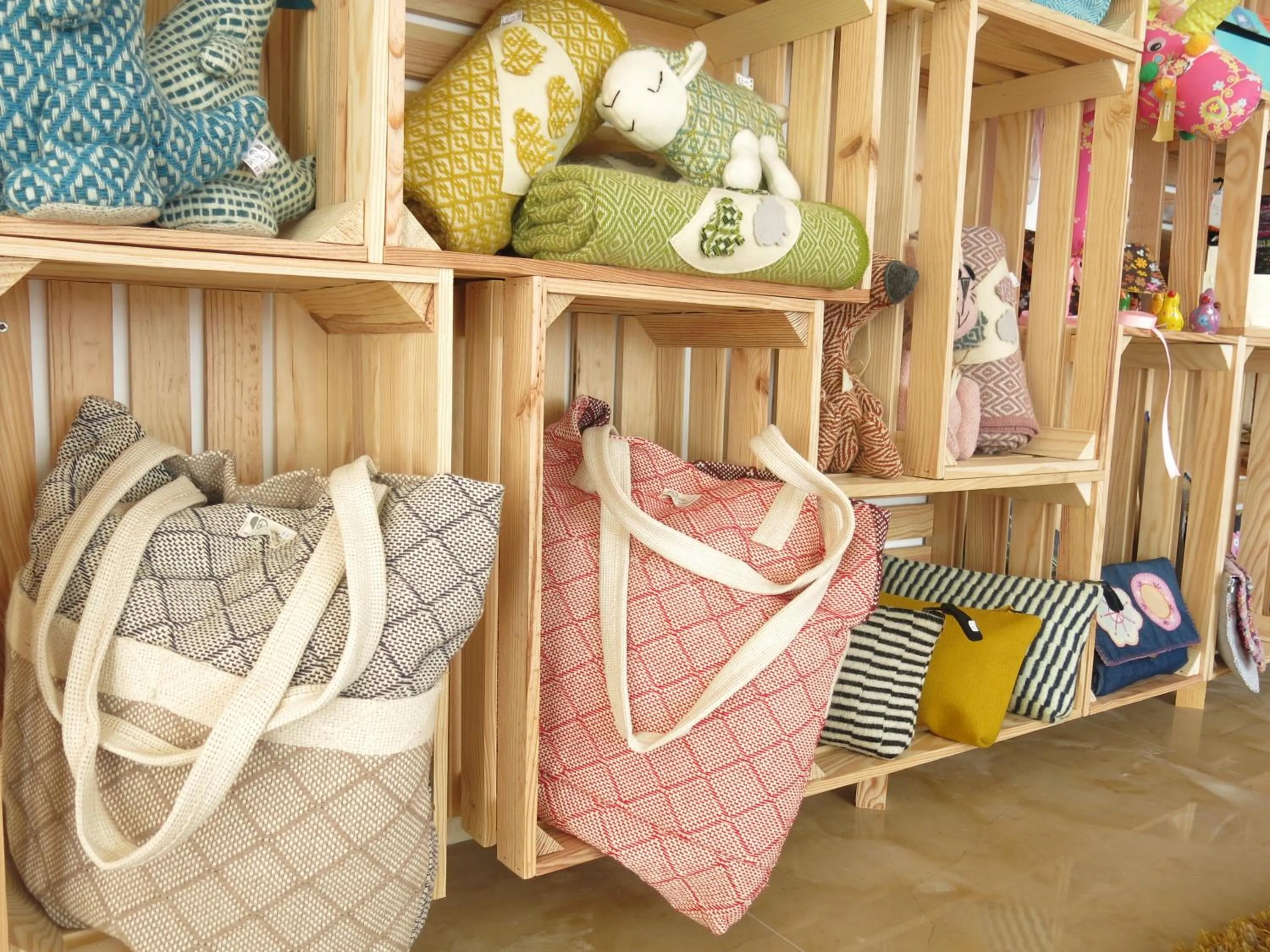 On-site shops in Boutique Hotel Casa do Outeiro - Arts & Crafts