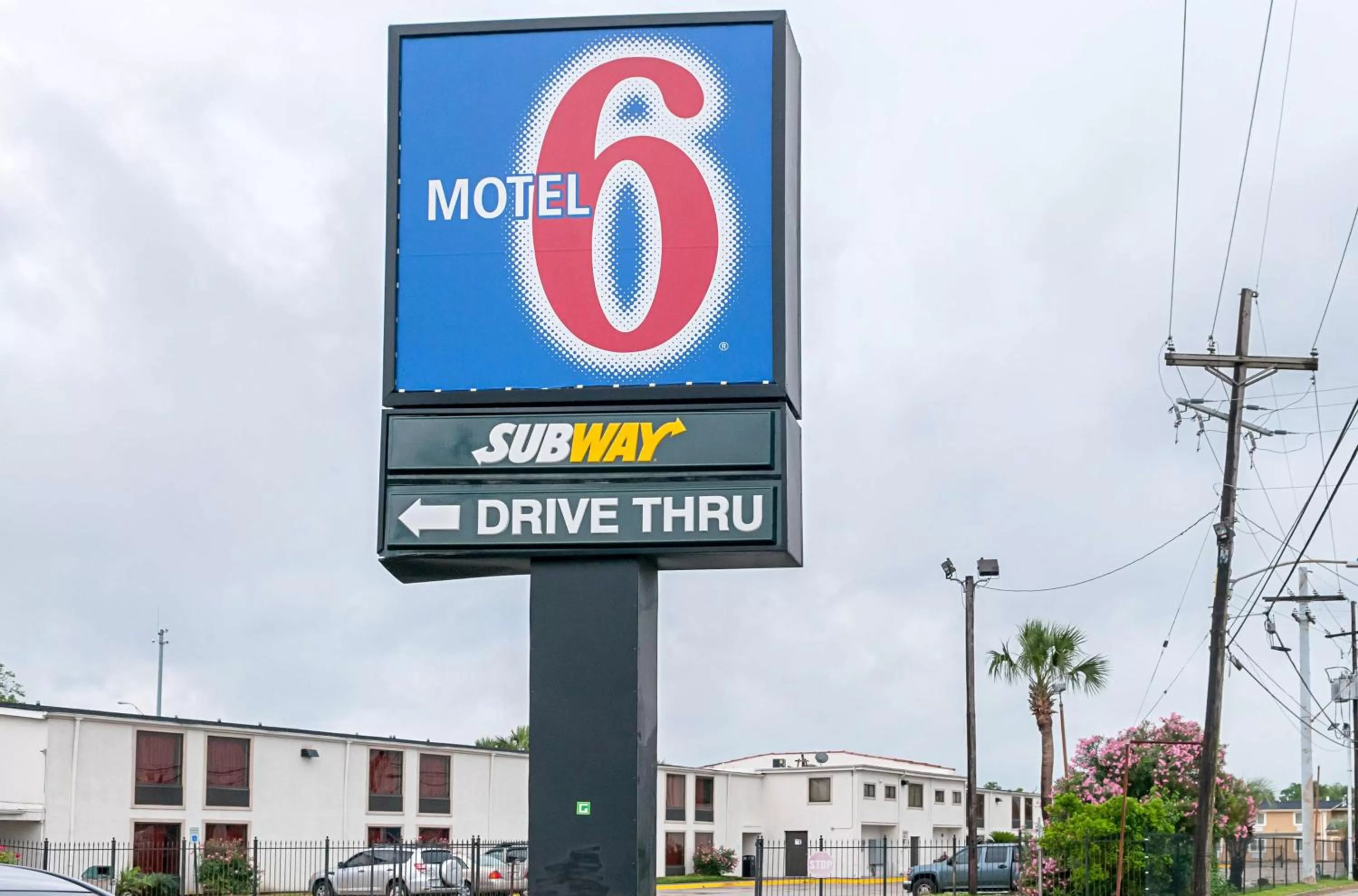 Property building in Motel 6-New Orleans, LA - Near Downtown