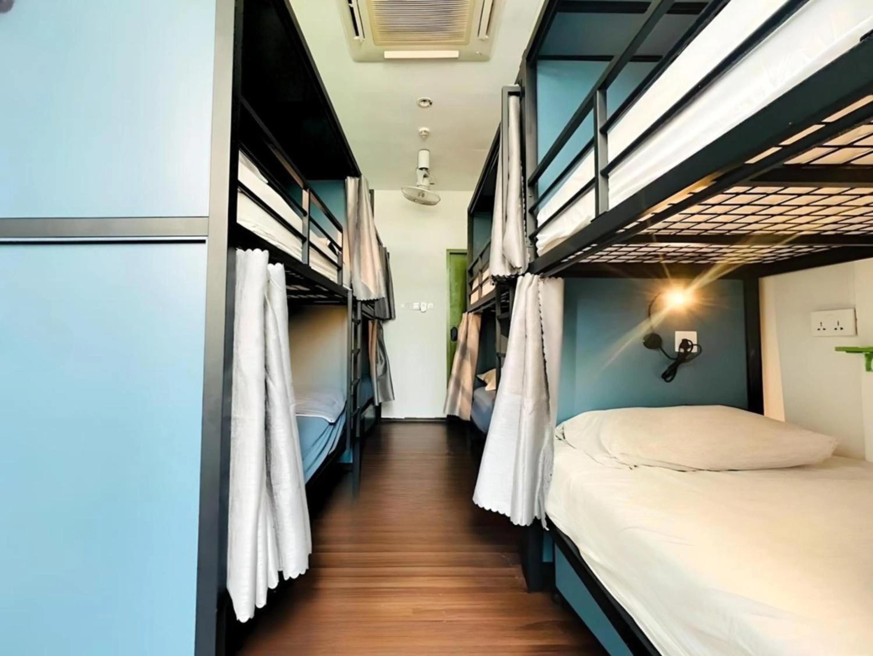 Bed in Beary Best! Hostel Chinatown