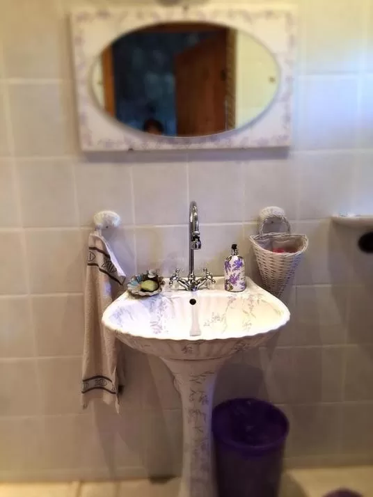 Bathroom in Woodstock B&B & Studio Apartments