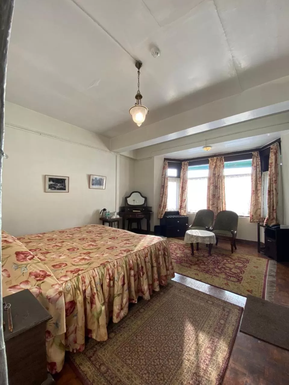 Bed in Windamere Hotel - A Colonial Heritage