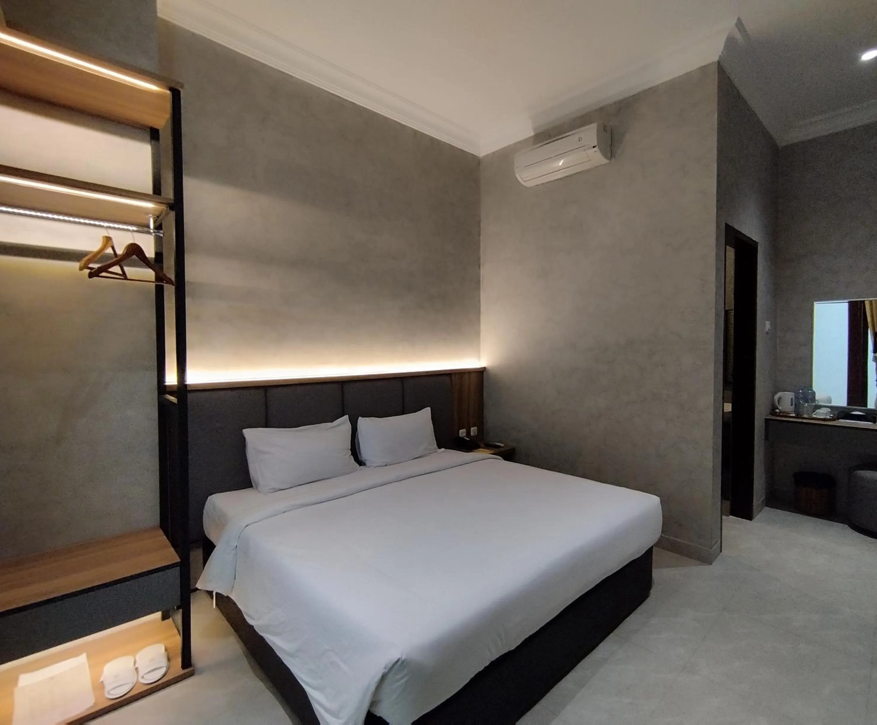 Property building, Bed in The Grand Palace Hotel Malang