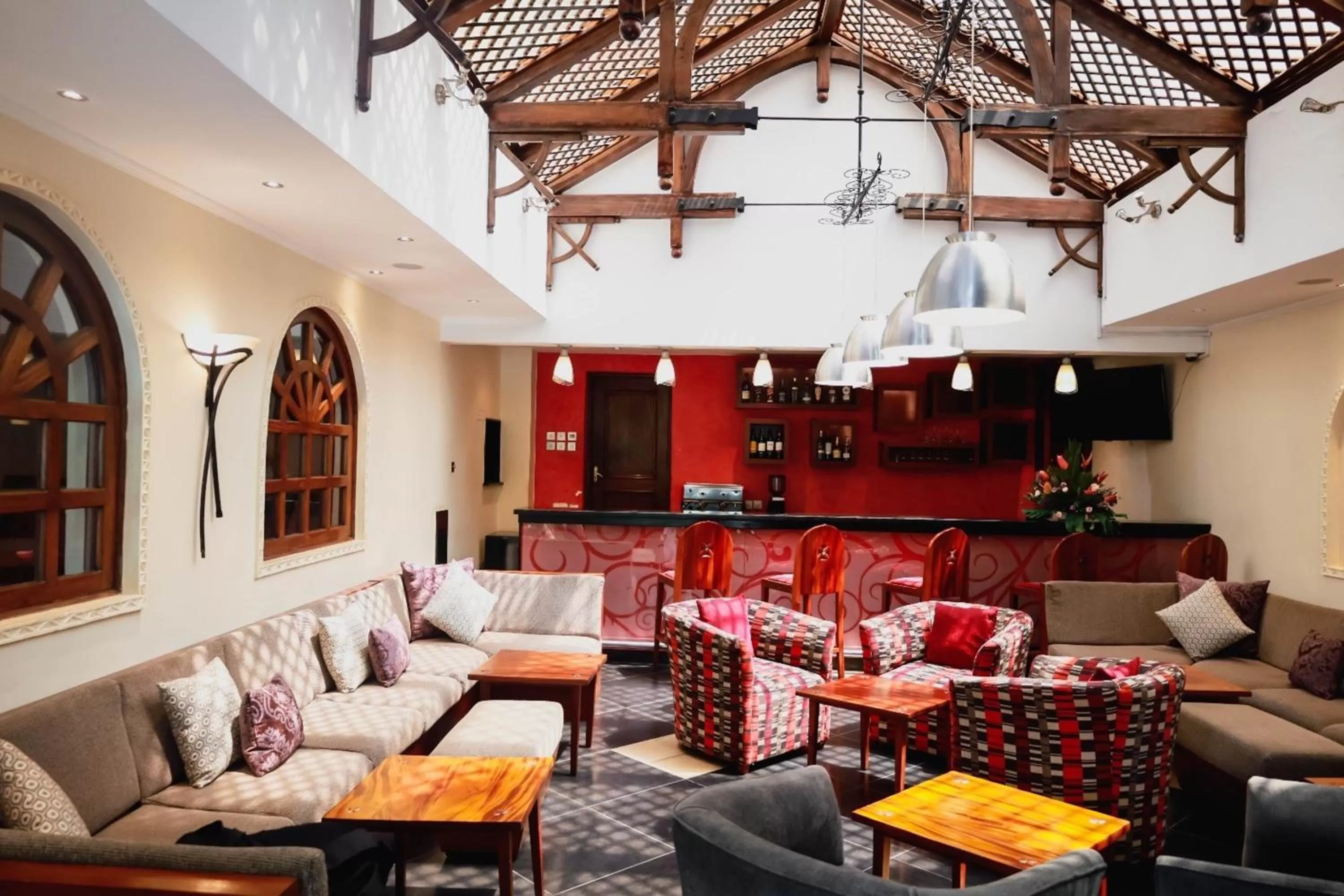 Lounge or bar in The Heron By Sarovar Portico India