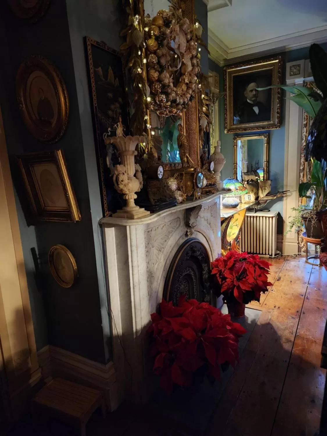 House of 1833 Bed and Breakfast