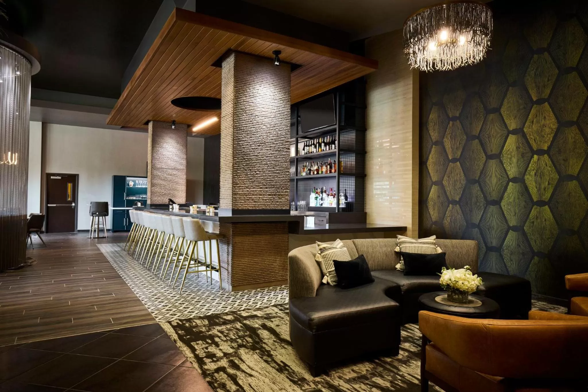 Lounge or bar in Archer Hotel Falls Church
