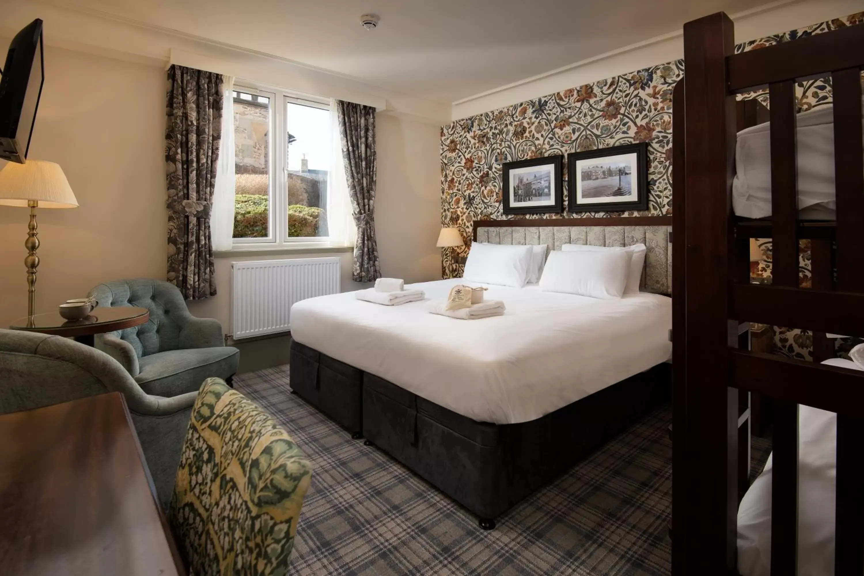 Family Room with Bunks - single occupancy in The Black Swan - The Inn Collection Group Family Room with Bunks - single occupancy in The Black Swan - The Inn Collection Group