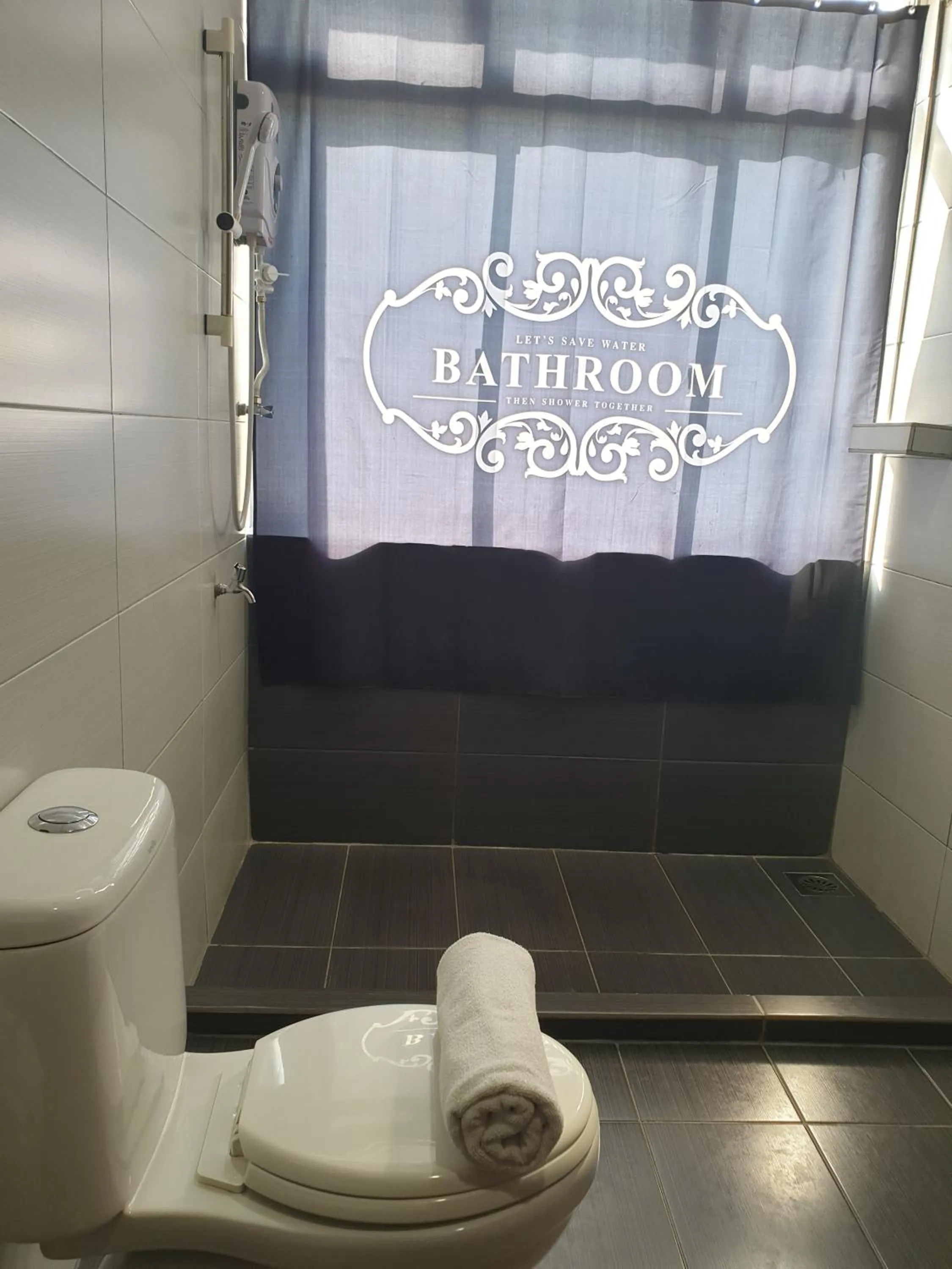 Golden Court Hotel - Tun Abdul Razak