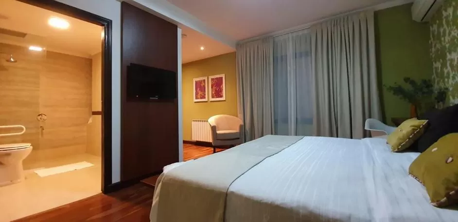 Photo of the whole room, Bed in MG Design Hotel Boutique