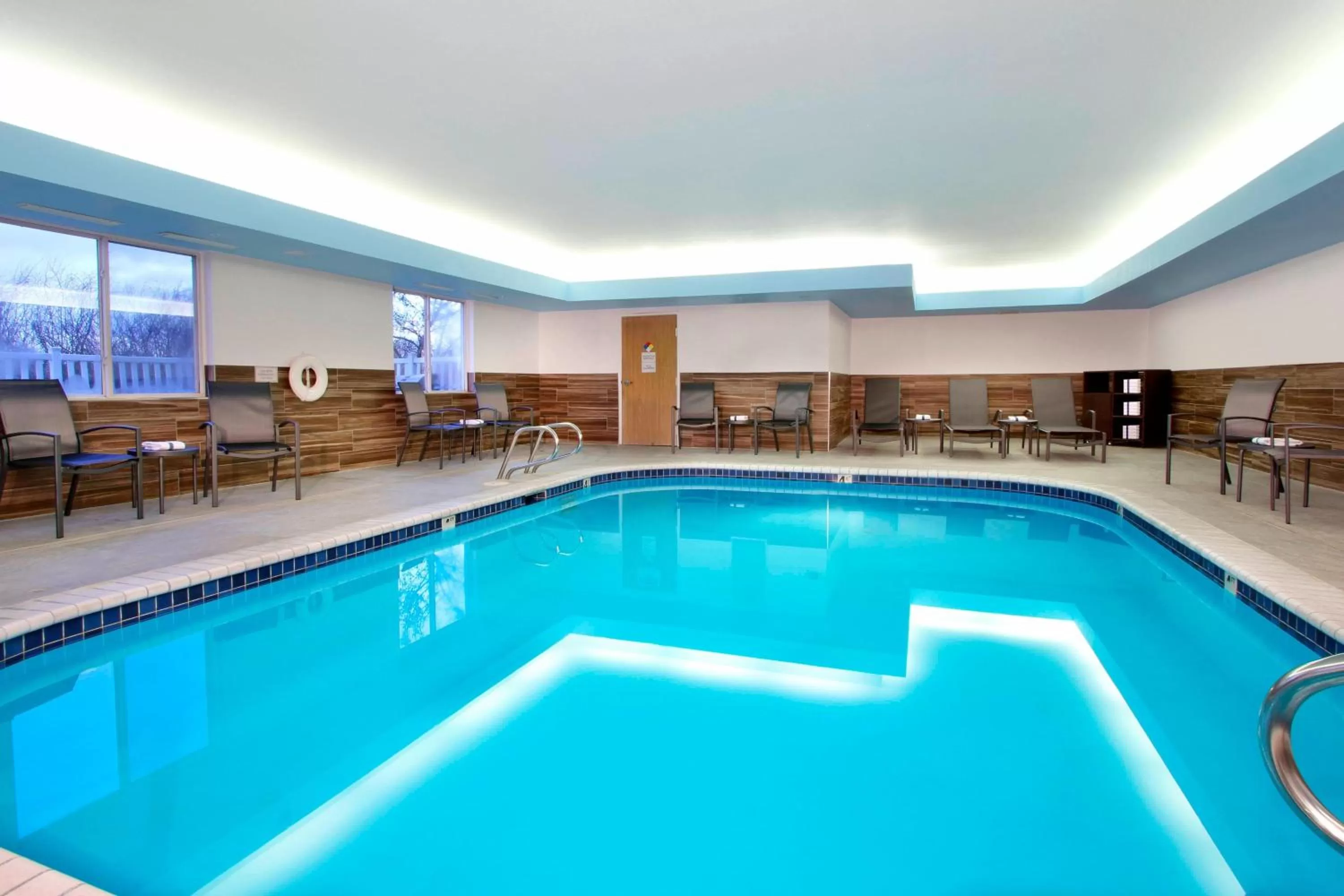 Swimming pool in Fairfield Inn & Suites Colorado Springs South