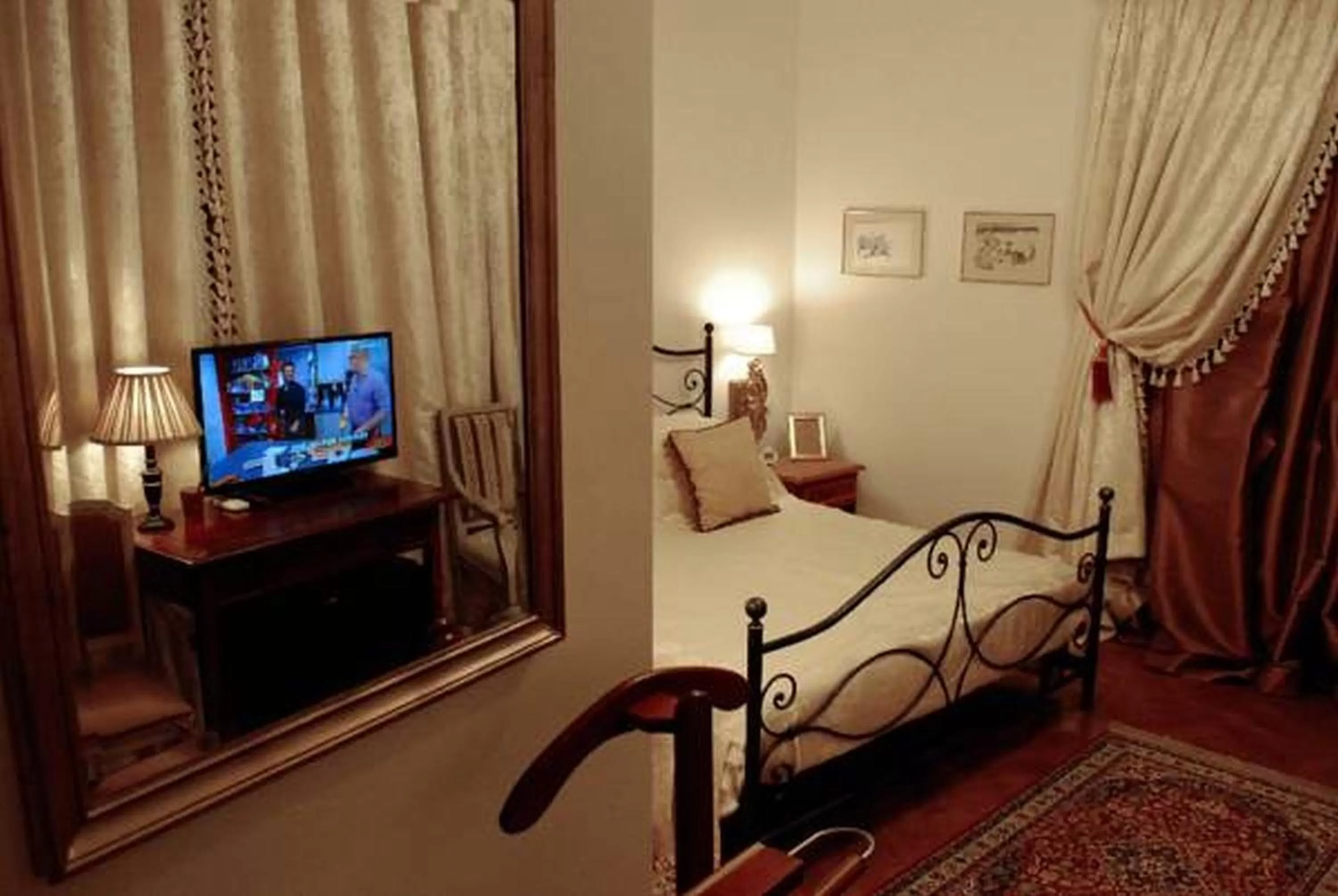 Grand Boutique Hotel