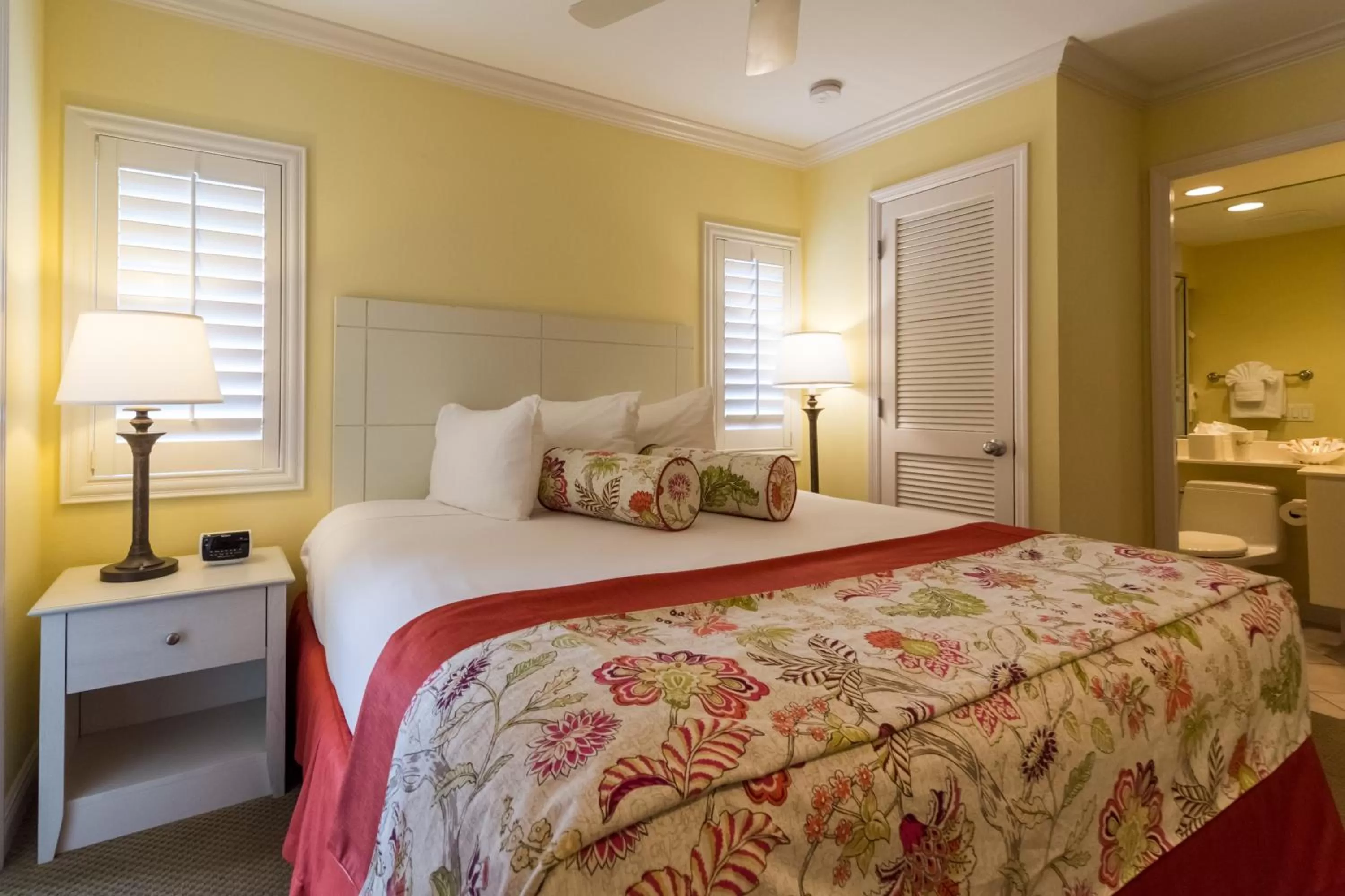 Day, Bed in Inn at the Beach-Venice FLORIDA