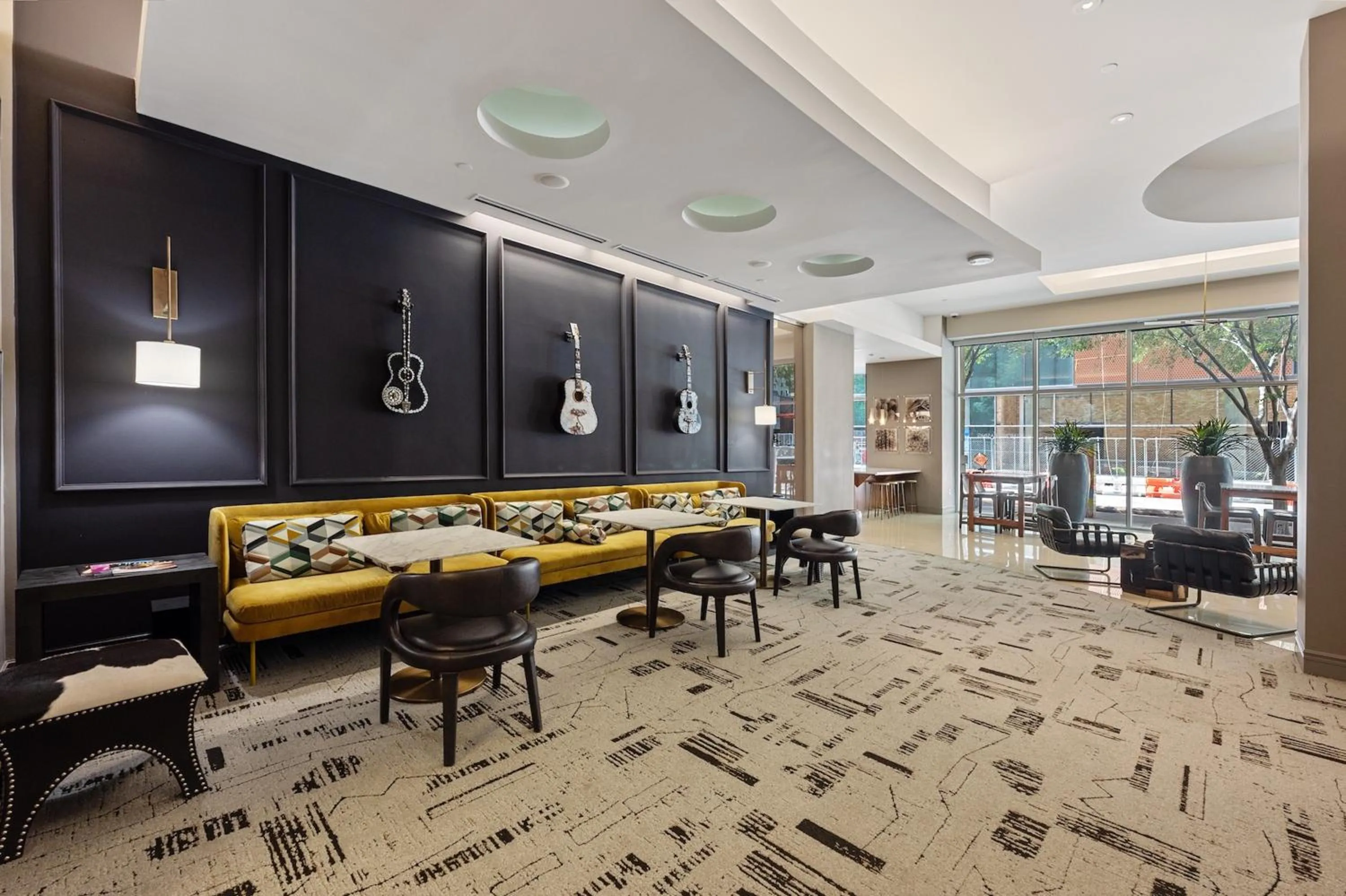 Lobby or reception, Restaurant/Places to Eat in Kasa Lady Bird Lake Austin