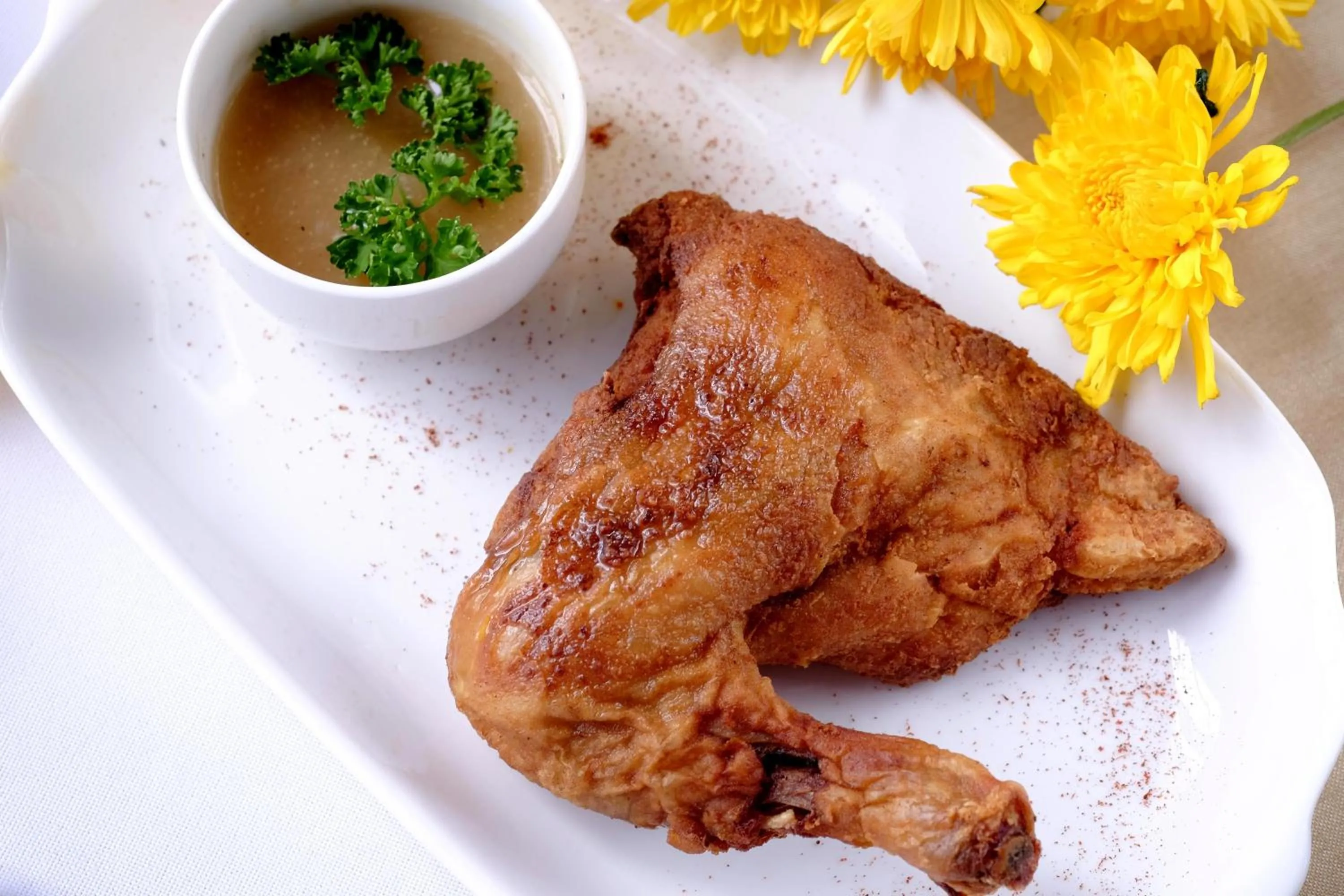 Restaurant/places to eat in Harbor Town Hotel