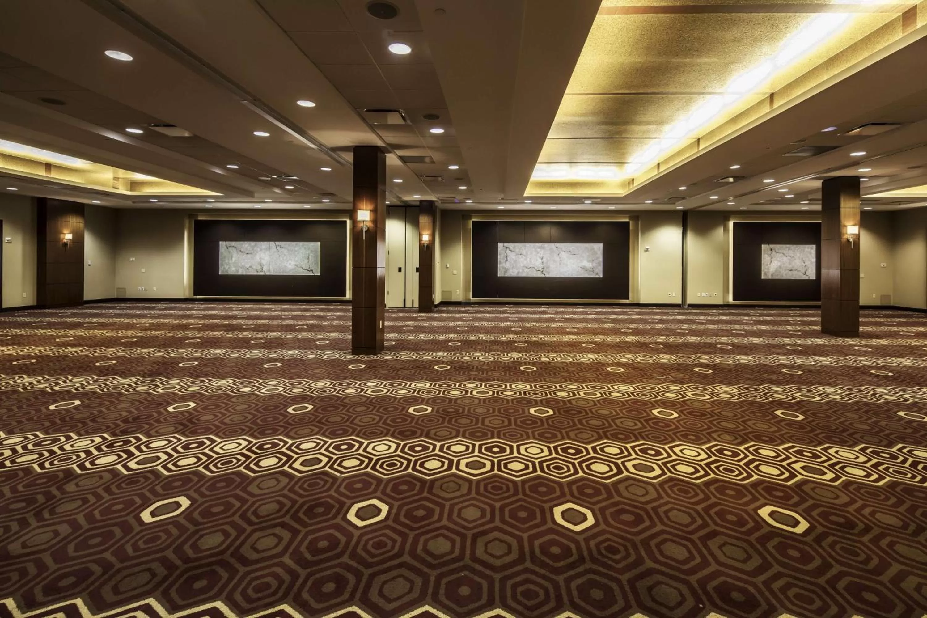 Meeting/conference room in DoubleTree by Hilton Hotel & Suites Pittsburgh Downtown