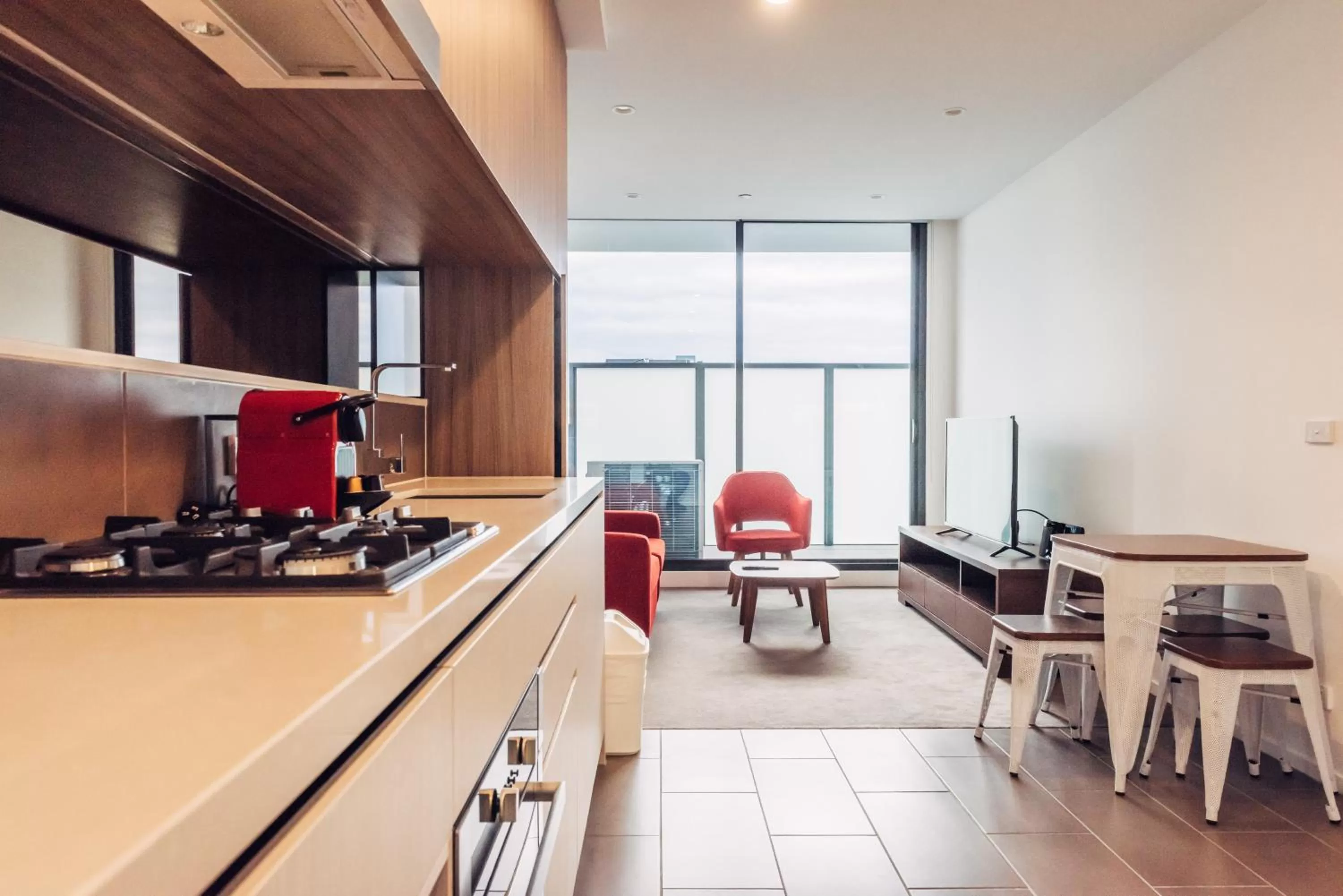 Kitchen or kitchenette in Comfort Apartments Box Hill