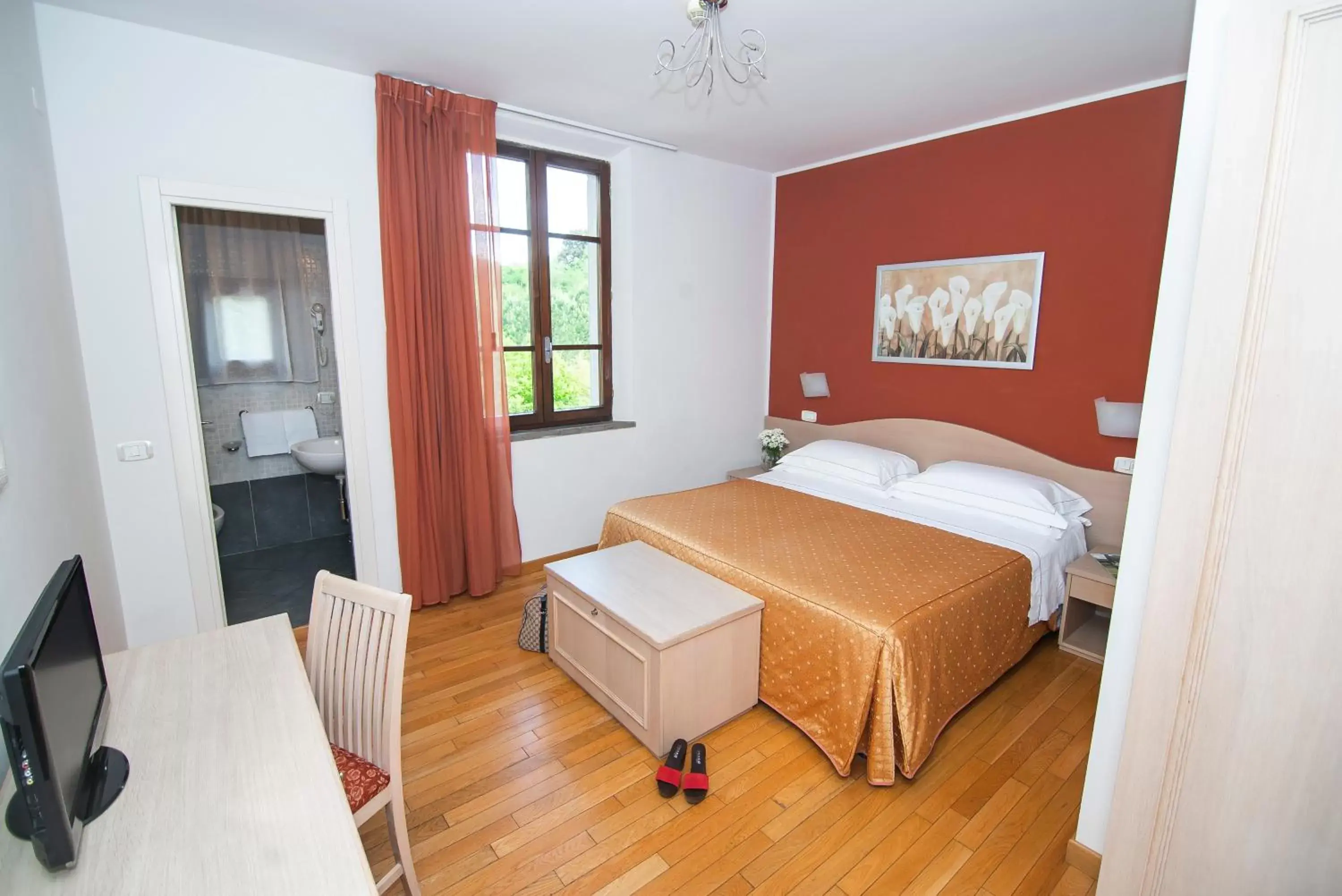 Double Room Garden Side in Hotel La Colonna Double Room Garden Side in Hotel La Colonna