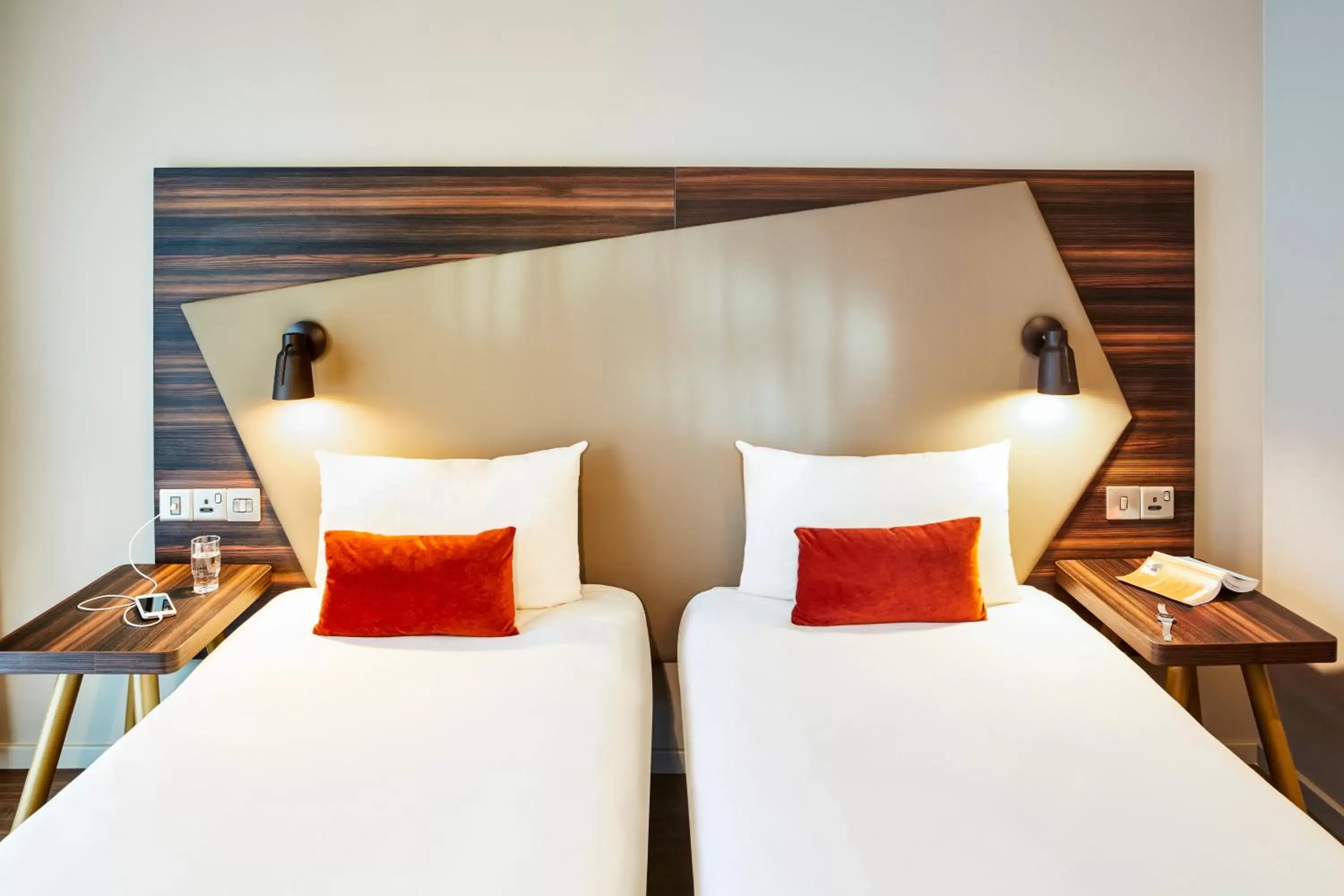 Studio with Twin Beds in Aparthotel Adagio Edinburgh Royal Mile Studio with Twin Beds in Aparthotel Adagio Edinburgh Royal Mile