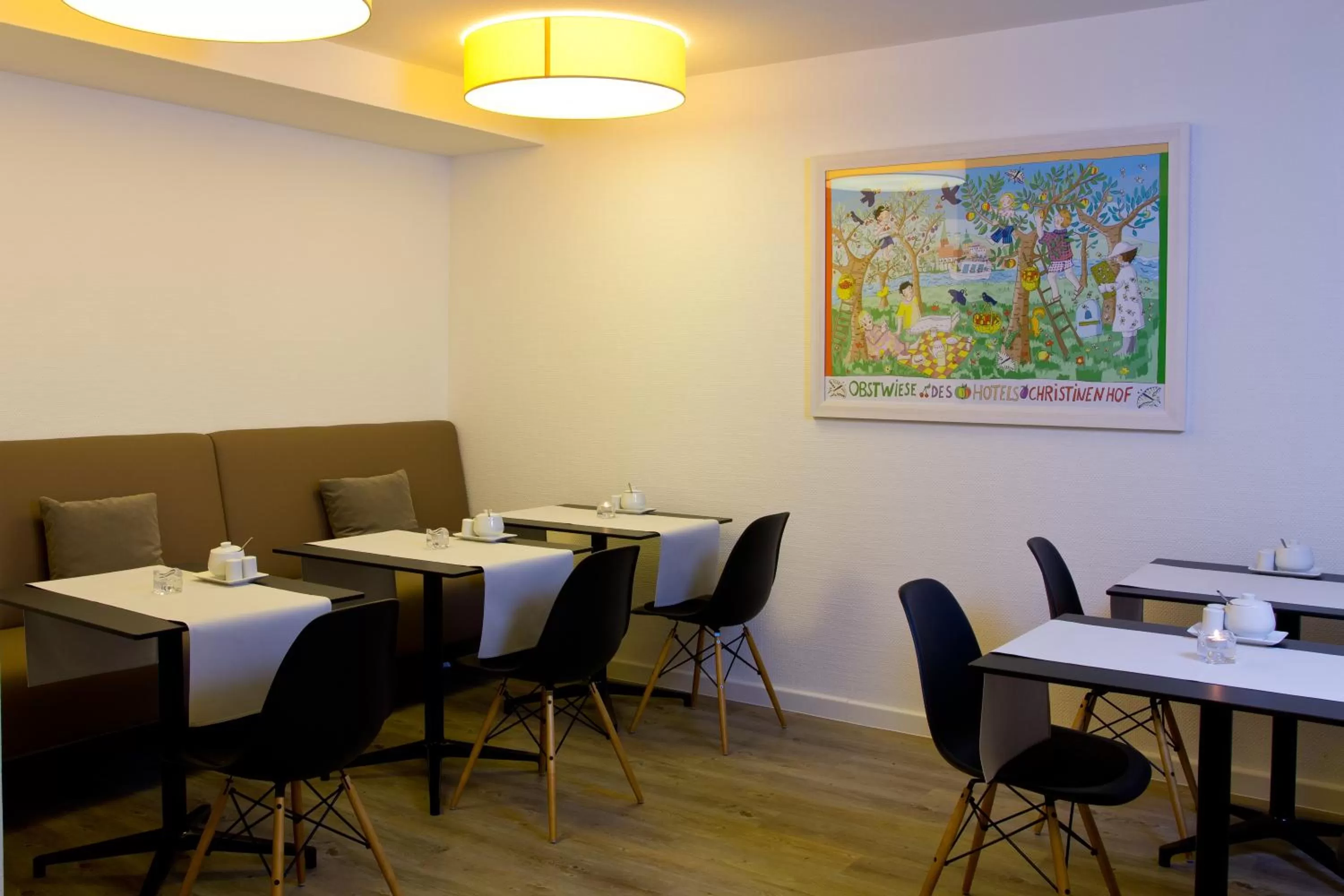 Restaurant/places to eat in Historik Hotel Garni Christinenhof