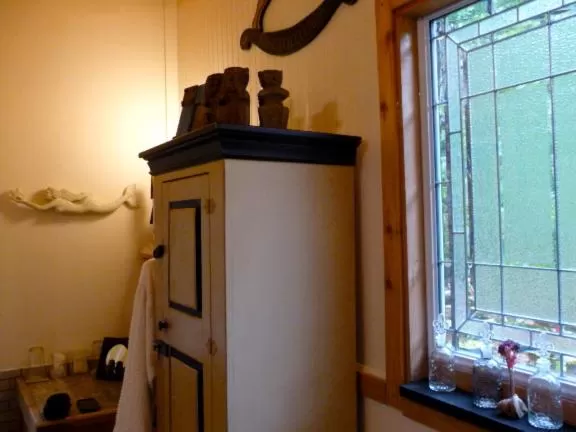 Shower in Magnolia Petal