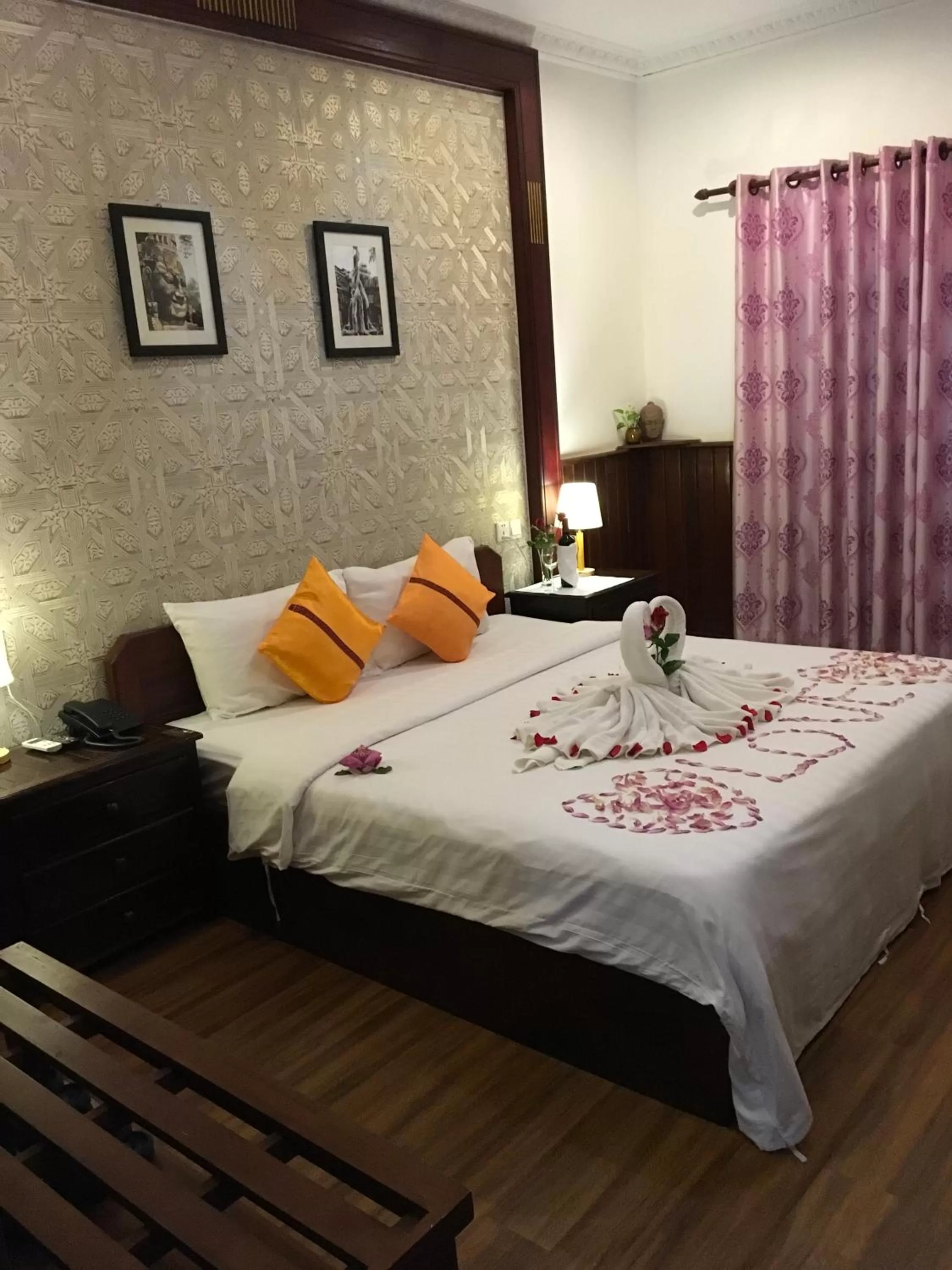 Bed in BayStone Resort