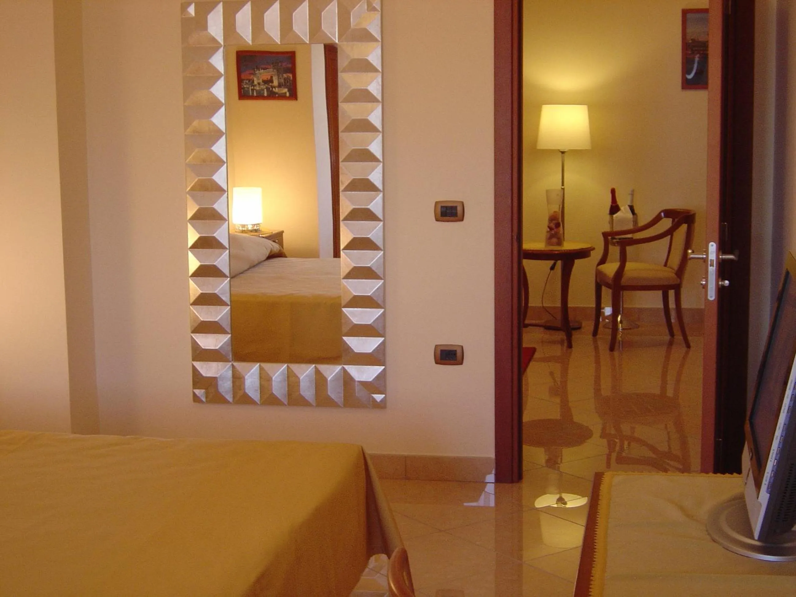 Decorative detail, Bed in Ranch Palace Hotel