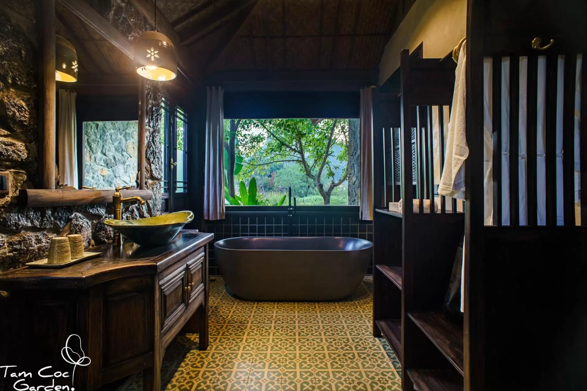 Bathroom in Tam Coc Garden Resort