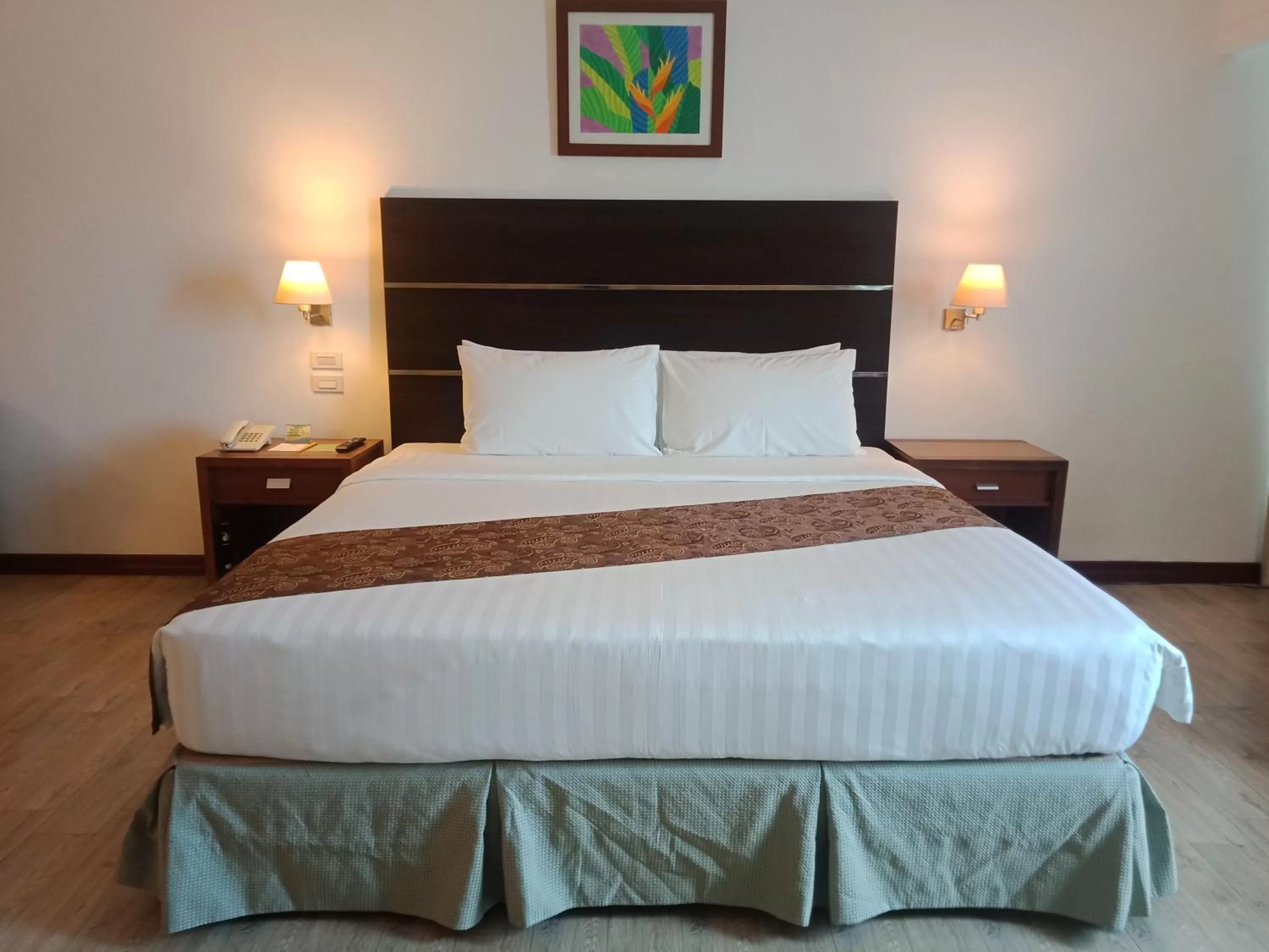 Bed in Days Hotel by Wyndham Iloilo