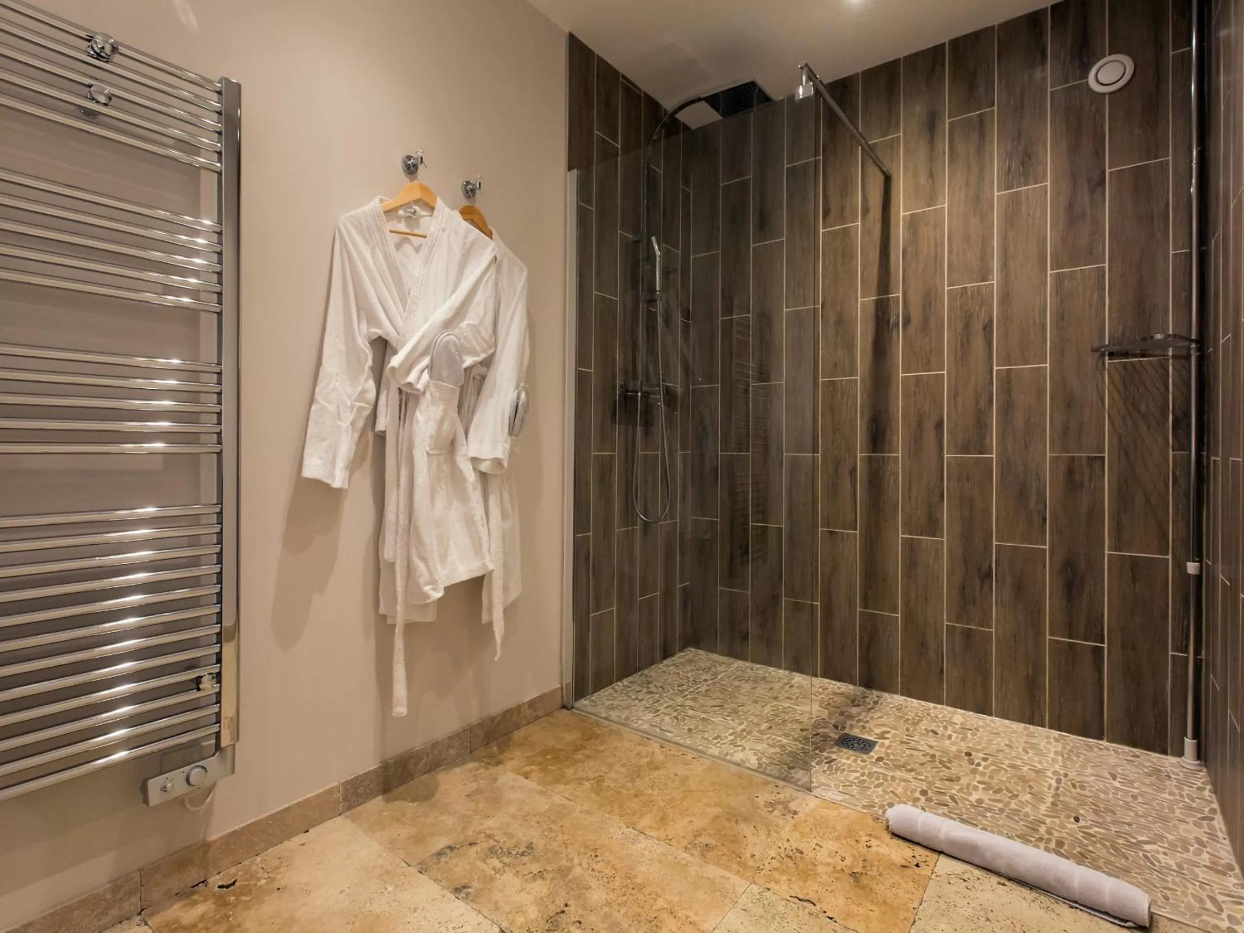 Bathroom in Les chambres d'hôtes de Mougins