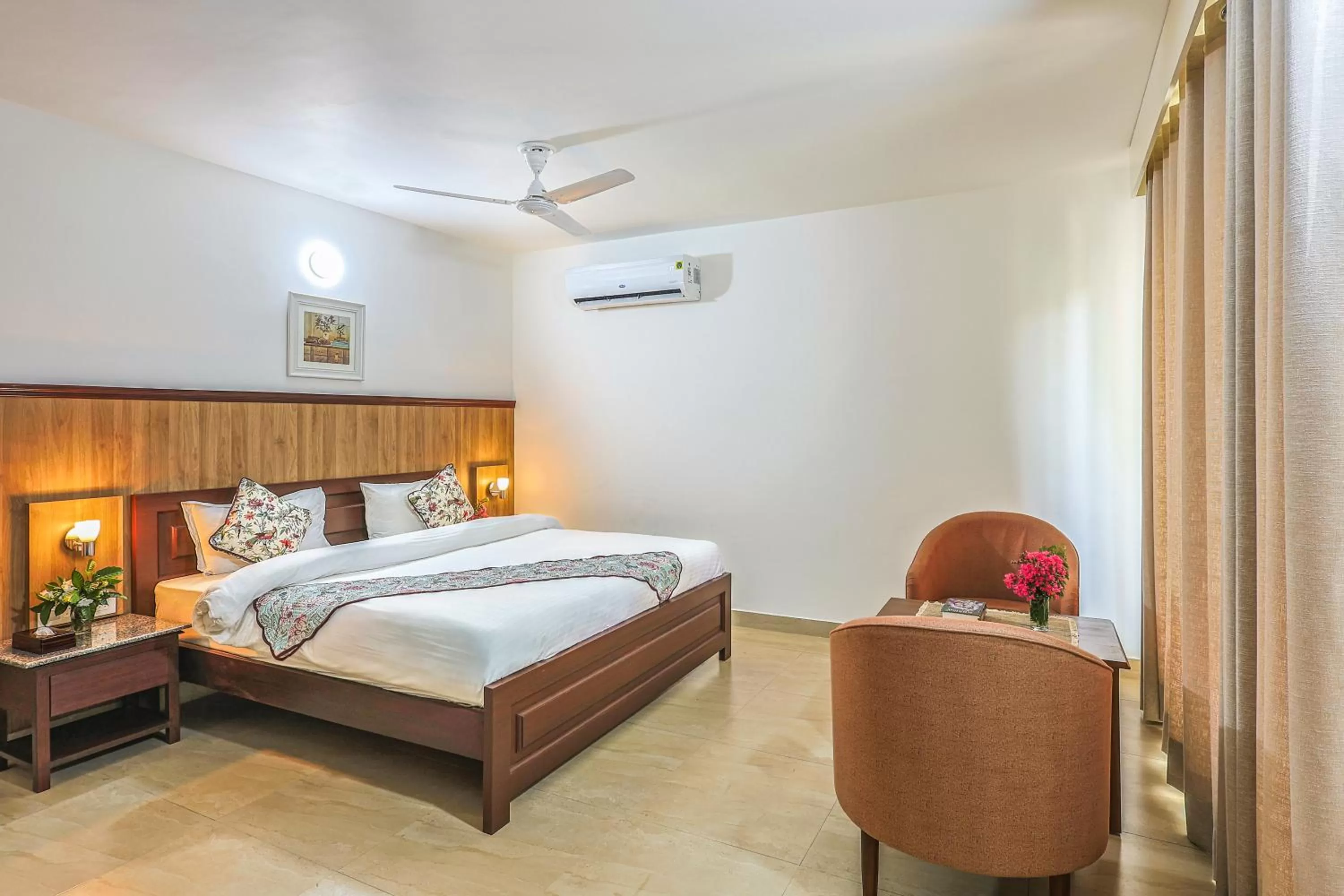 Photo of the whole room, Bed in Neer Ganga Resorts