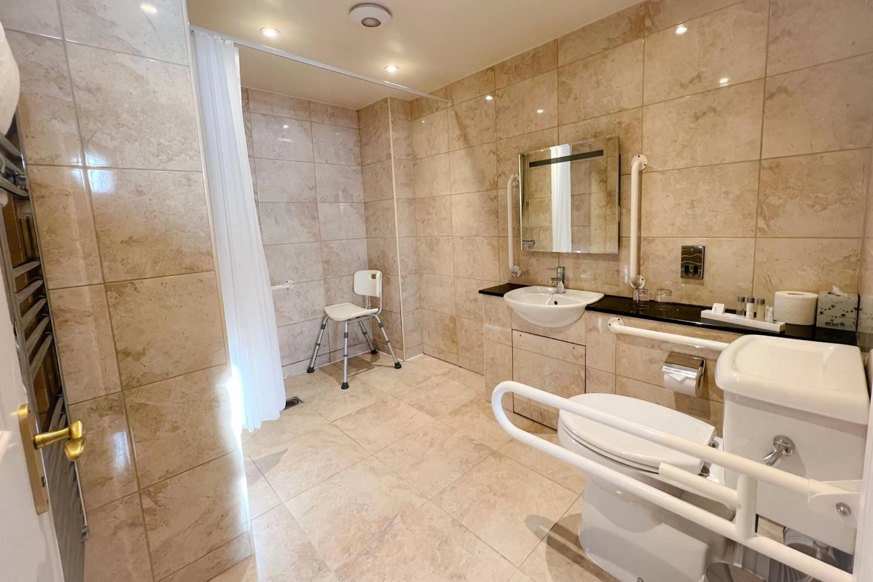 Bathroom in Castle Bromwich Hall Hotel, BW Signature Collection by Best Western