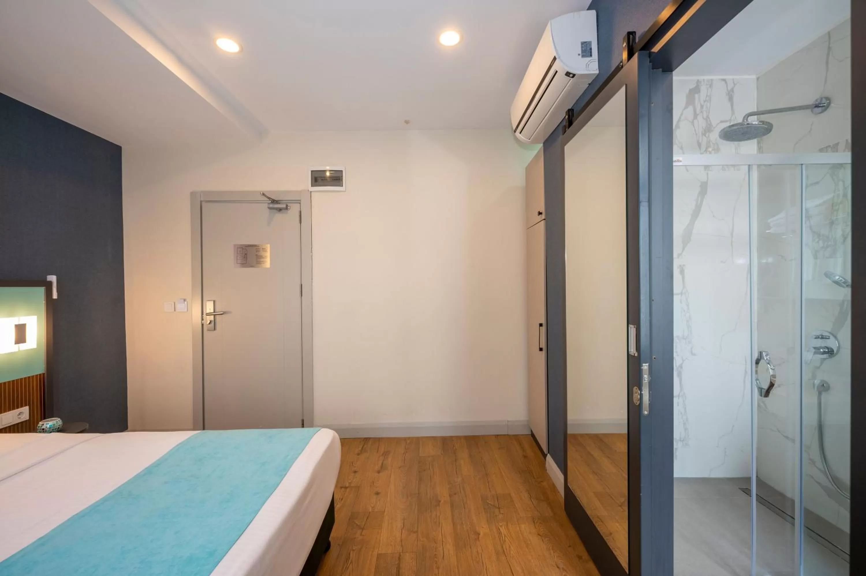 Bed in Juno Hotel Taksim