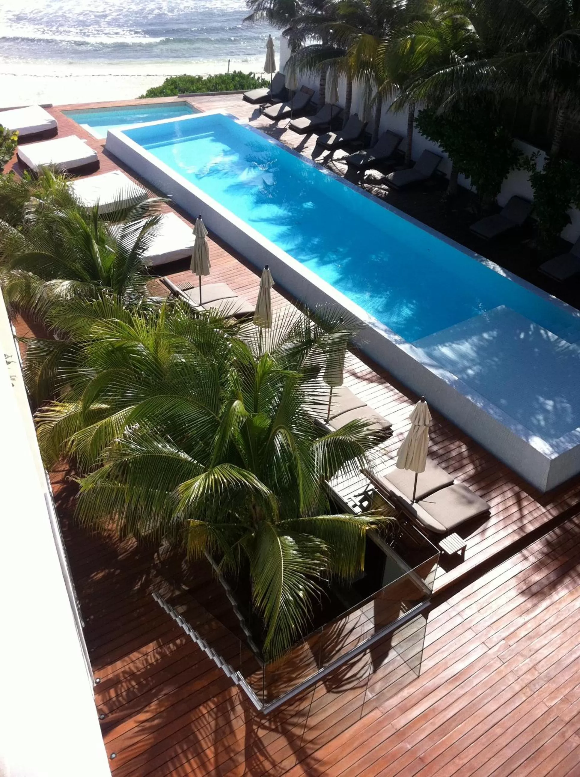 Swimming pool in Hotel Secreto
