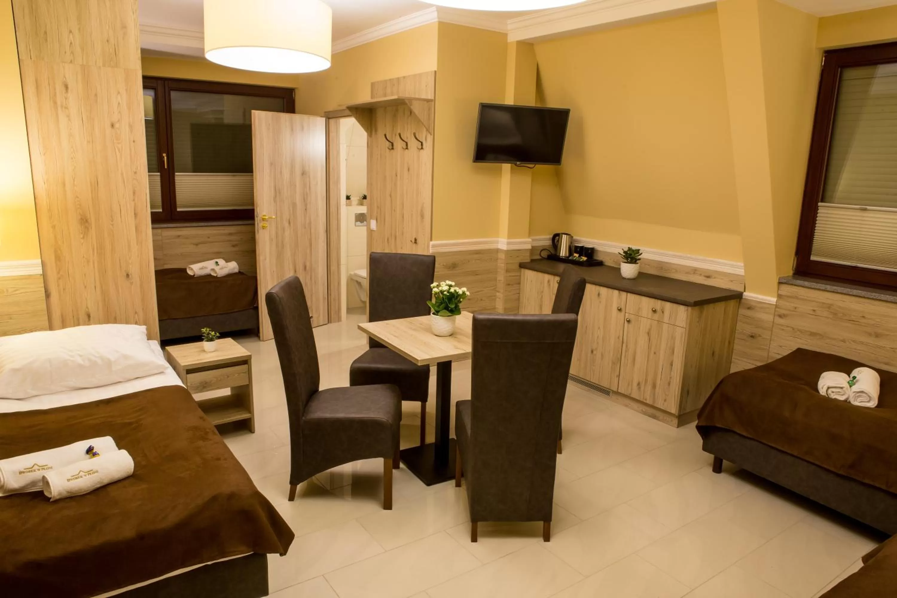 Bed in Dworek w Płoni