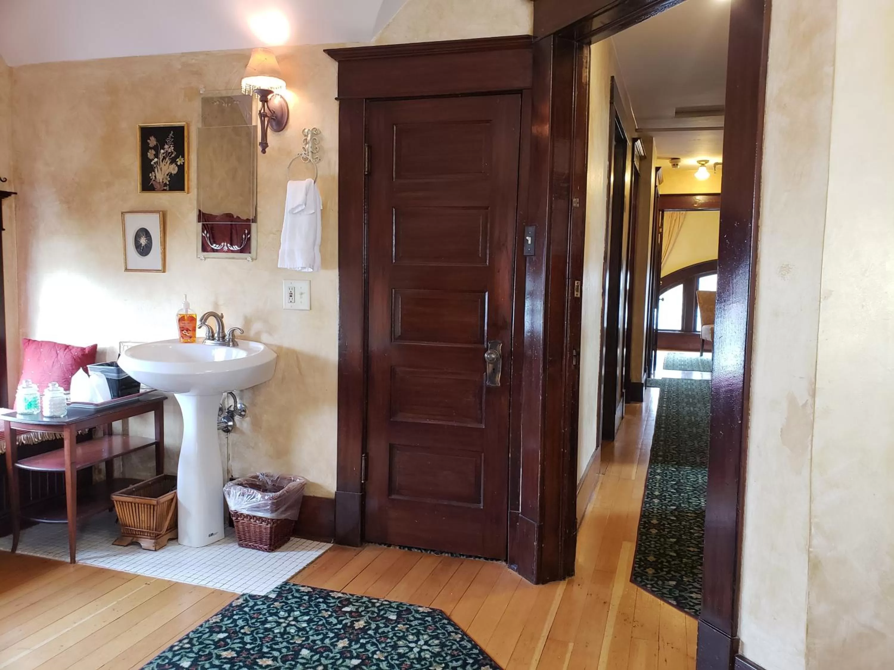 Bathroom in Greenbriar Inn