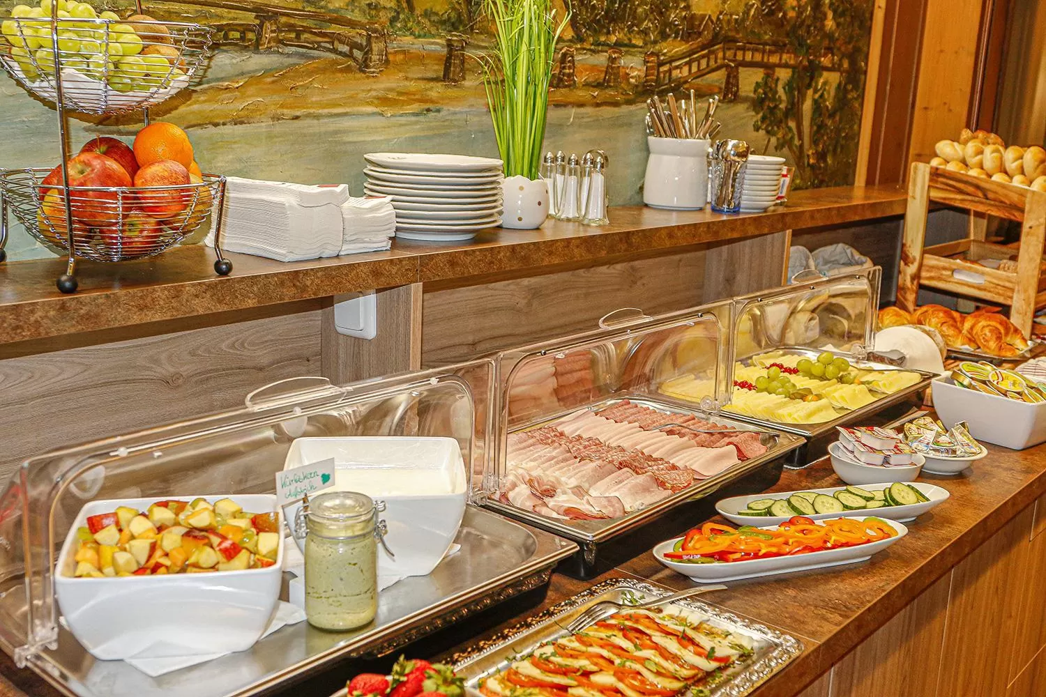 Food and drinks in Pension Café Maier