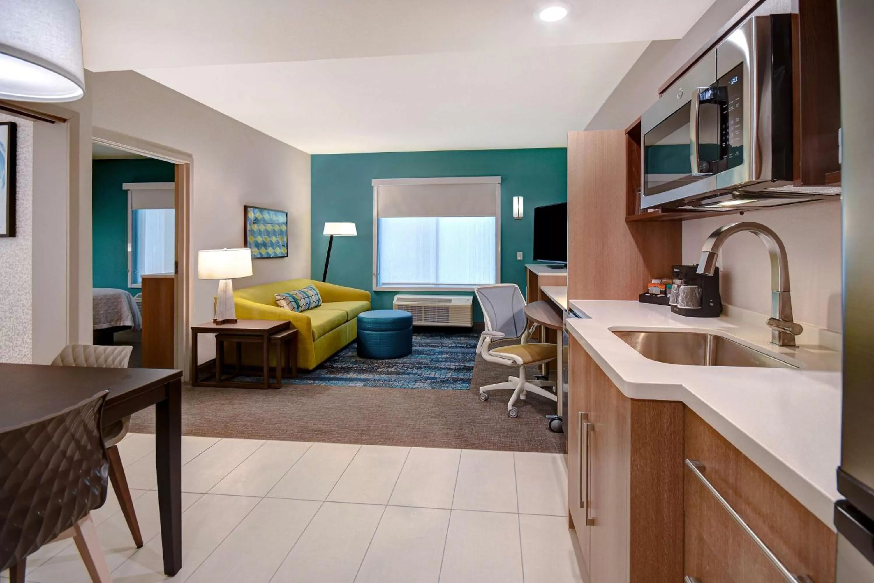Kitchen or kitchenette in Home2 Suites By Hilton Tucson Downtown