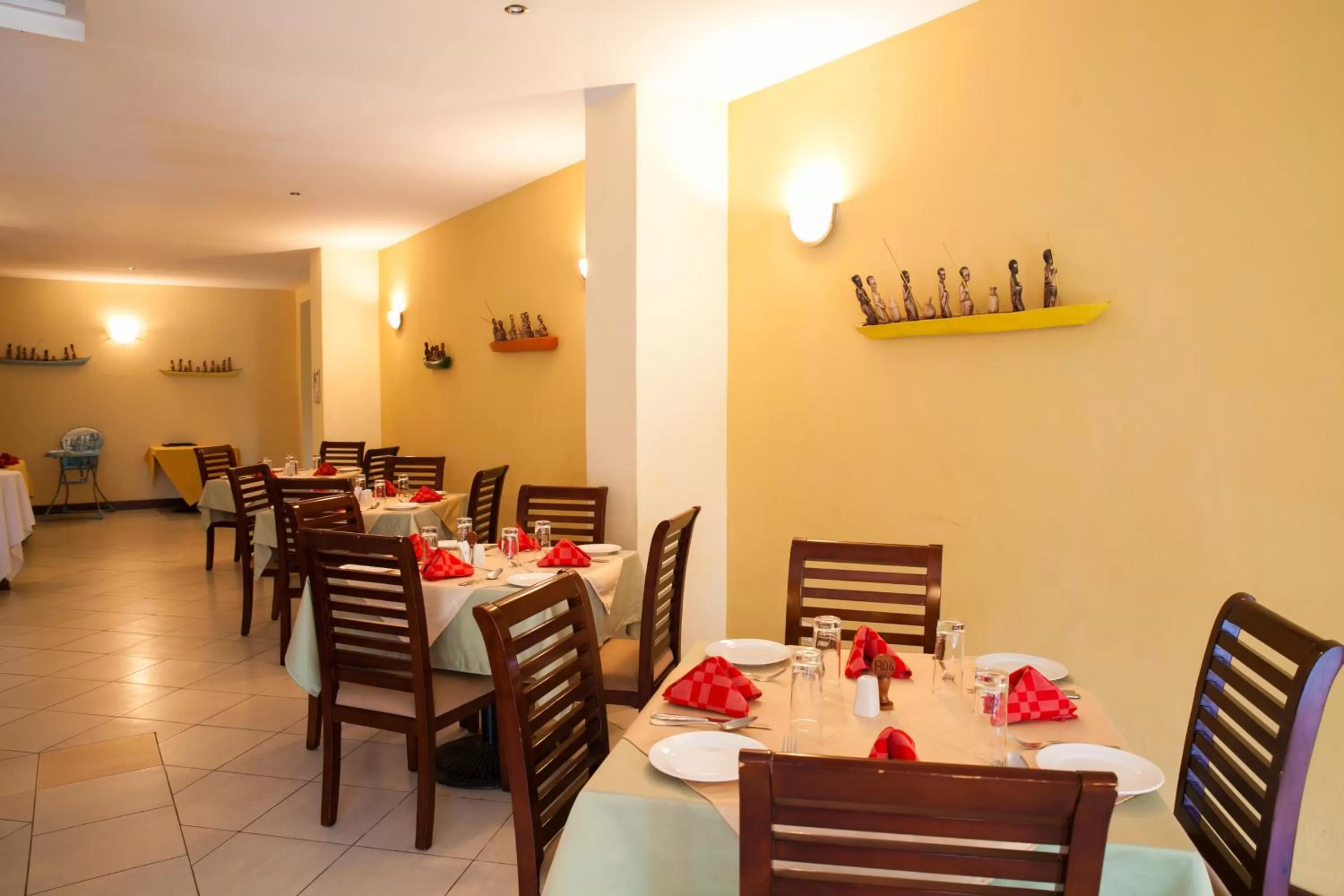 Restaurant/Places to Eat in Gorillas Lake Kivu Hotel