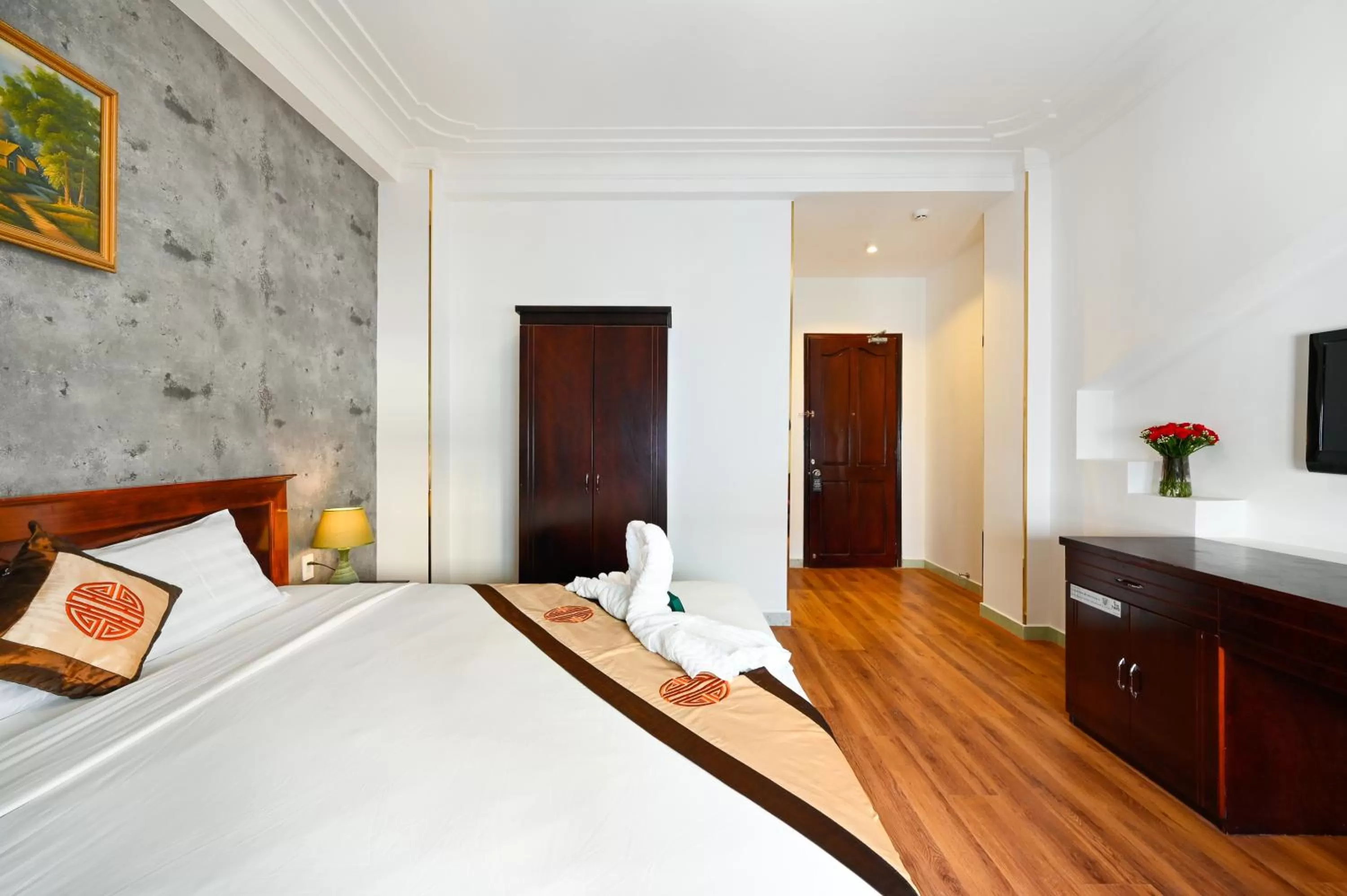 Bedroom in TN Central Hotel