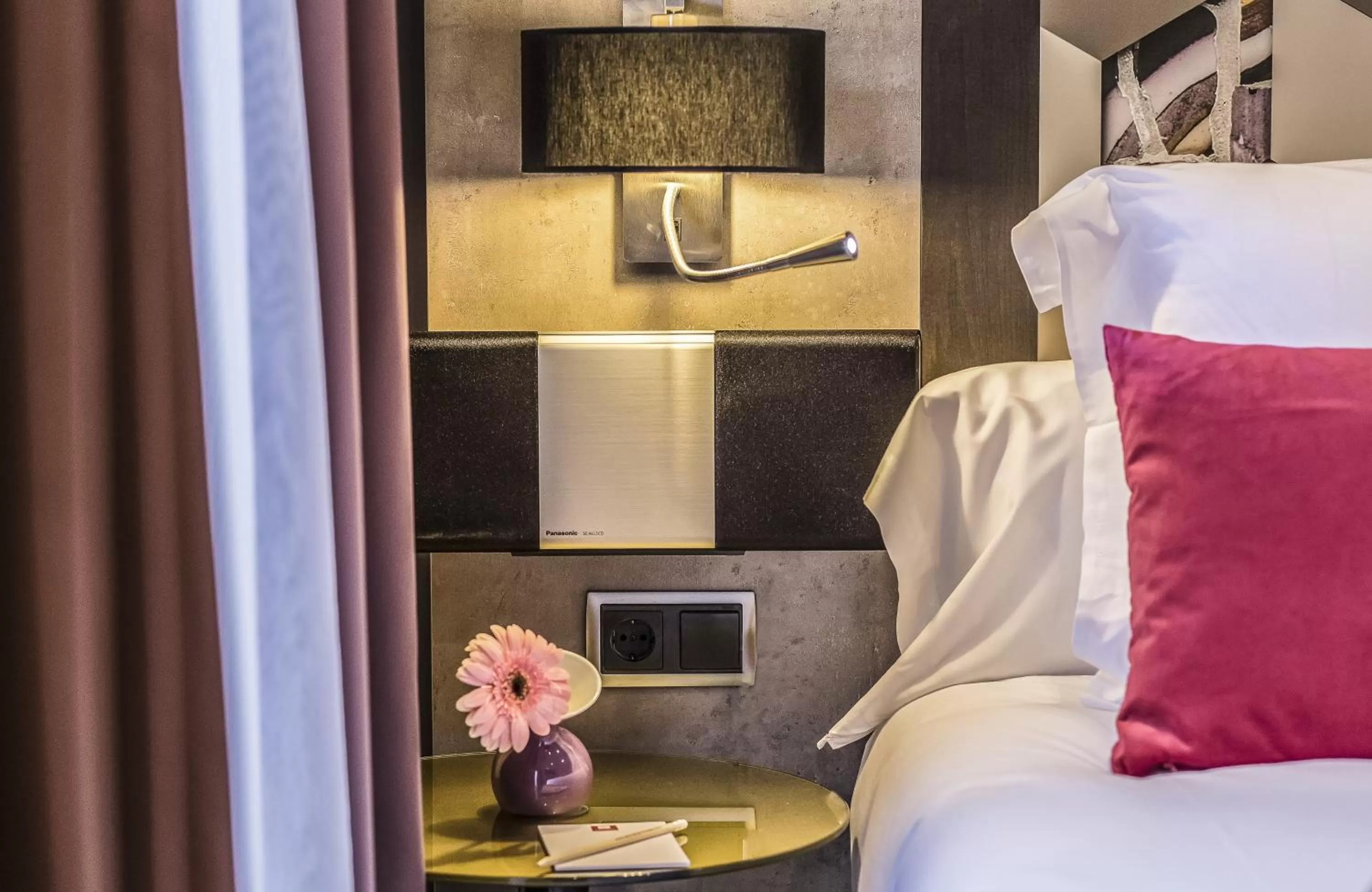 Photo of the whole room, Bed in Leonardo Hotel Barcelona Las Ramblas