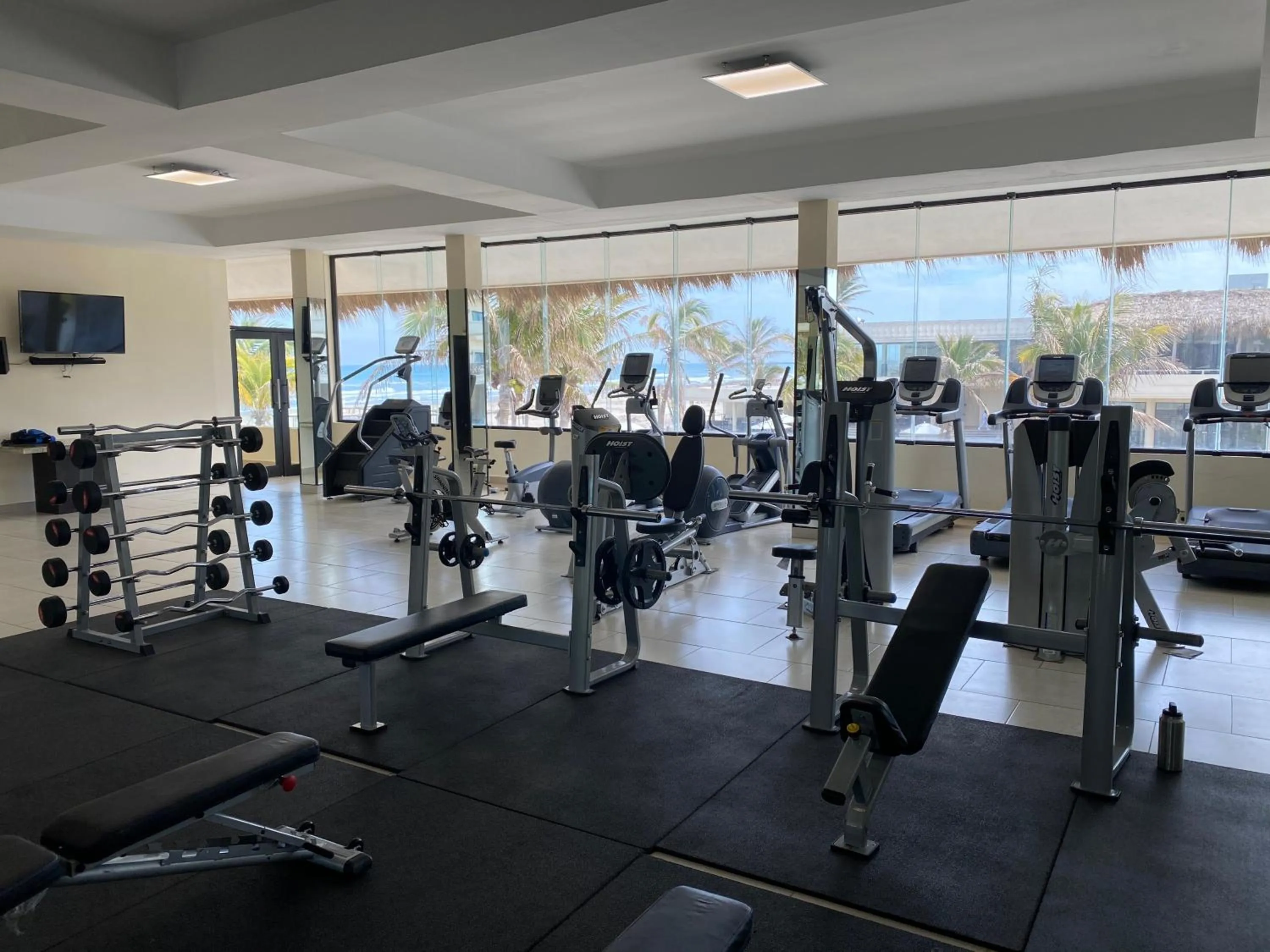 Fitness centre/facilities in Hotel Arenas del Mar Resort