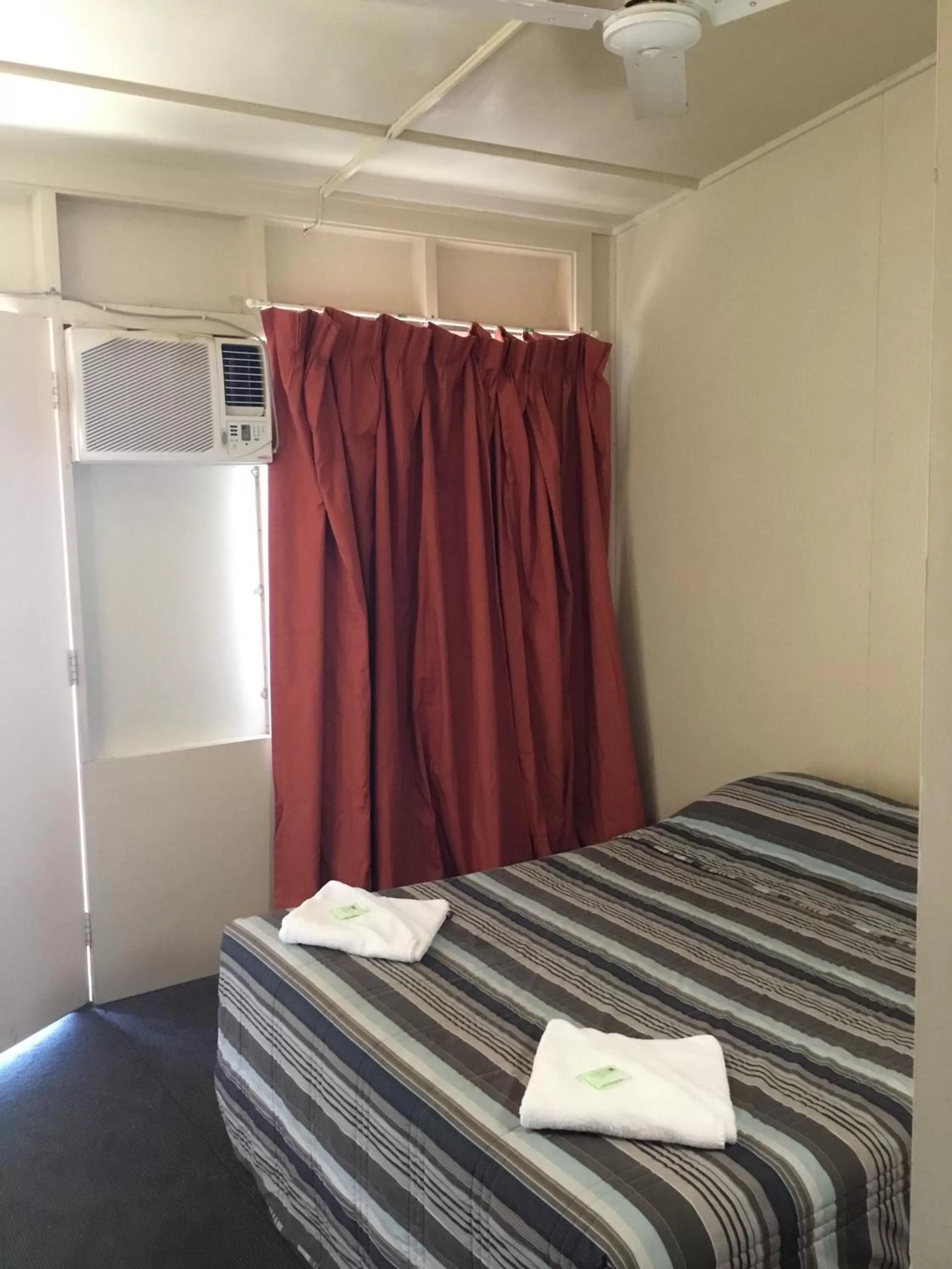 Bed in Kooyong Hotel