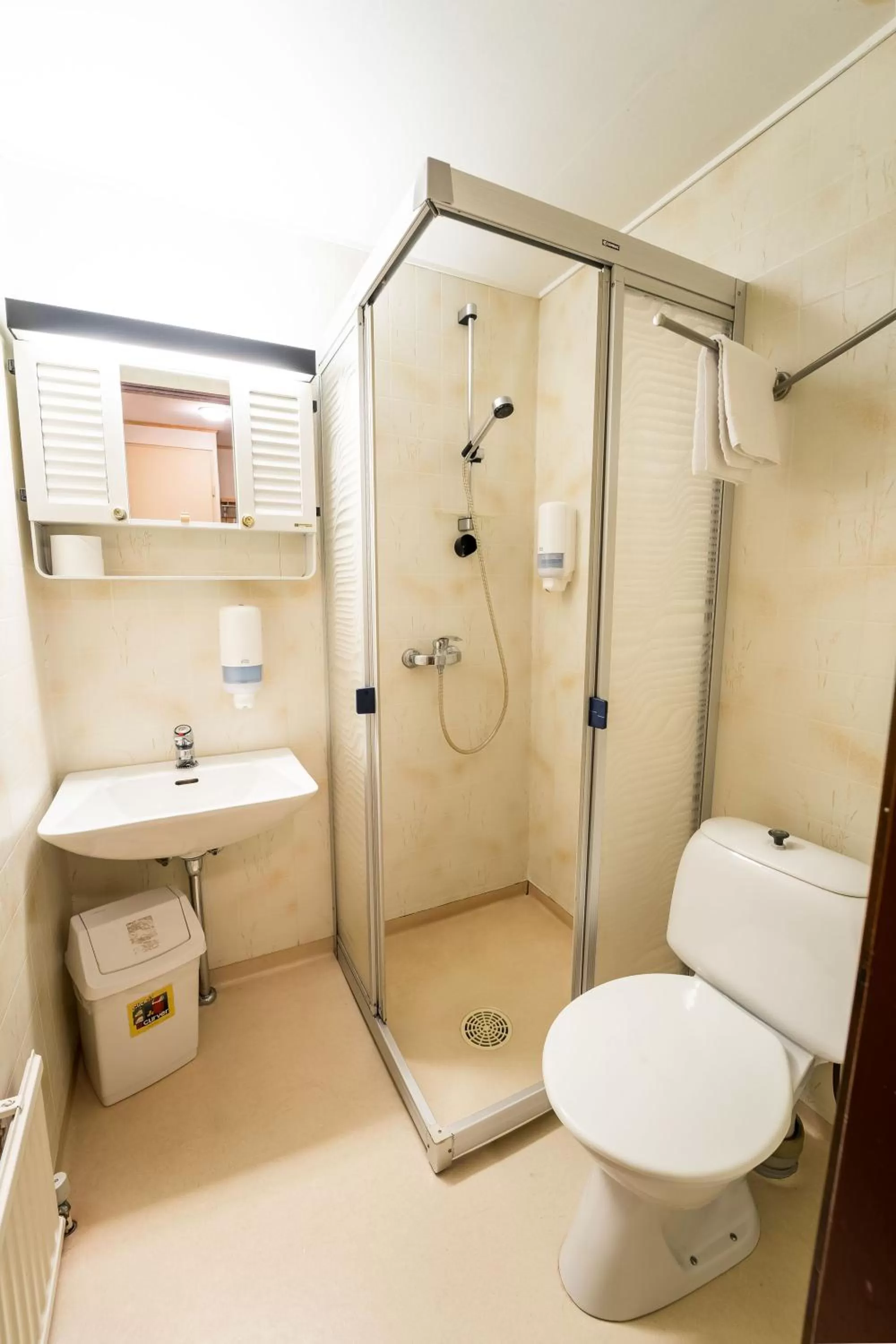 Bathroom in Budget Hotel Raahe