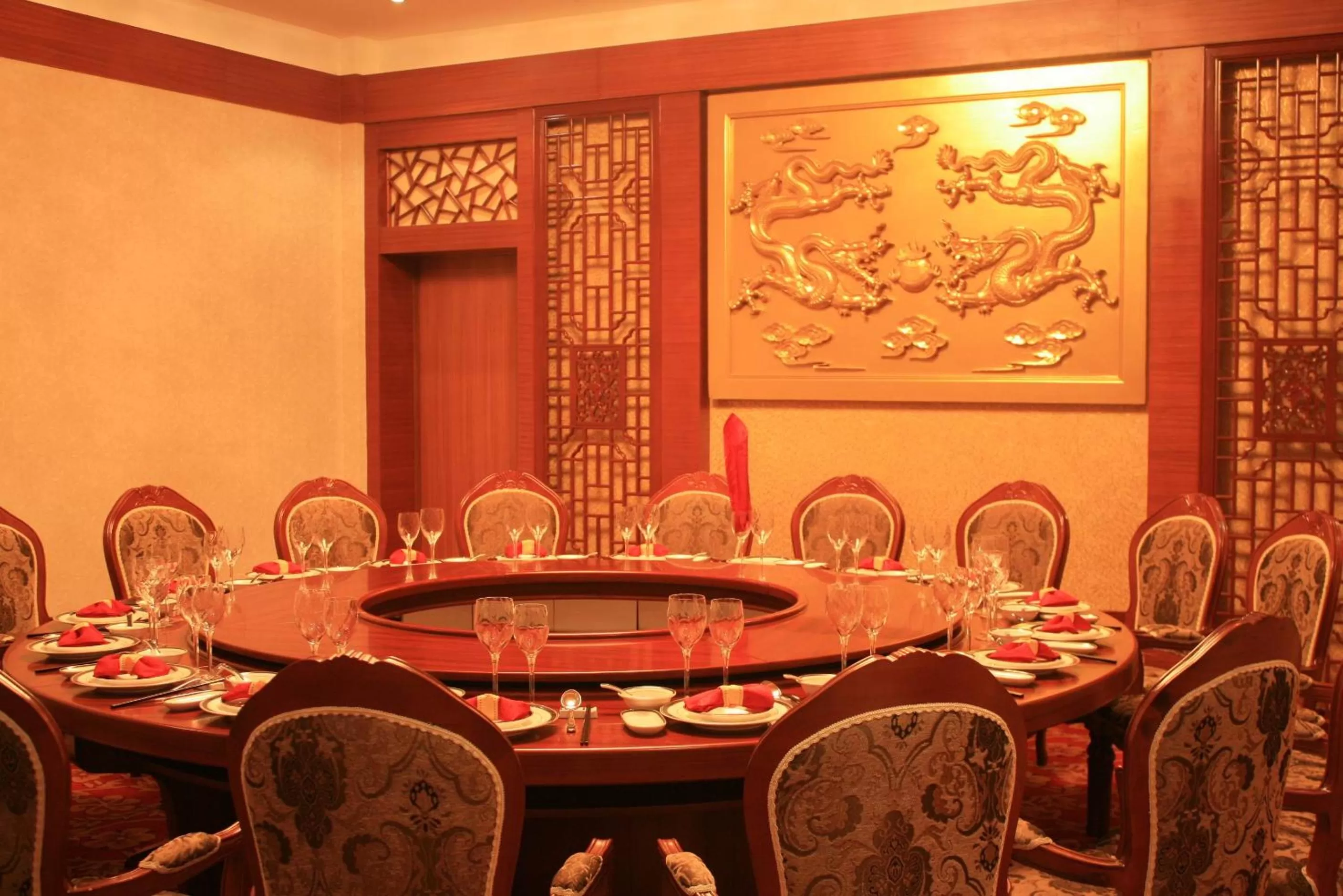 Dinner, Restaurant/Places to Eat in Sogecoa Golden Peacock