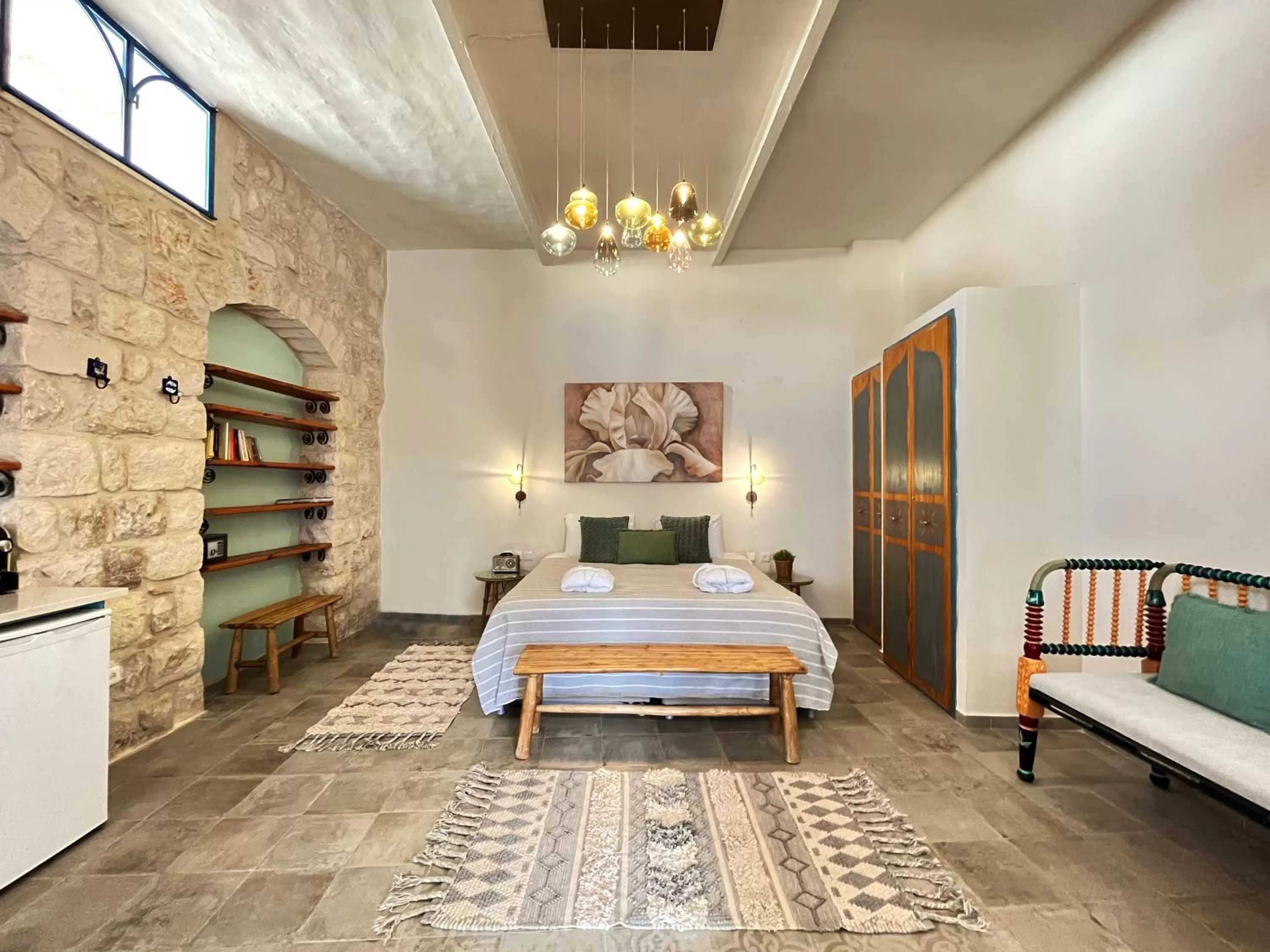 Bed in The Way Inn - Boutique Suites