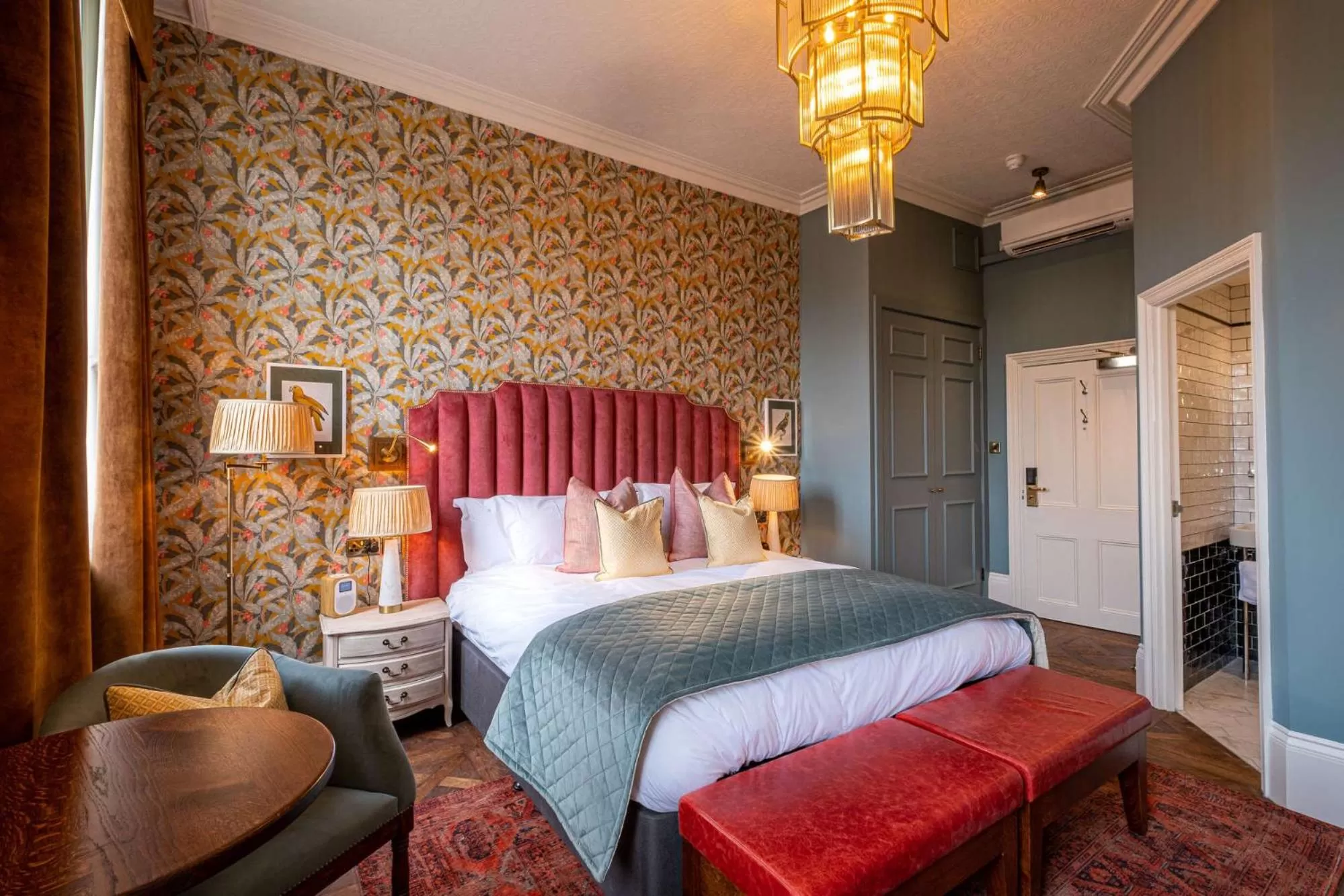 Bedroom, Bed in The Park Hotel