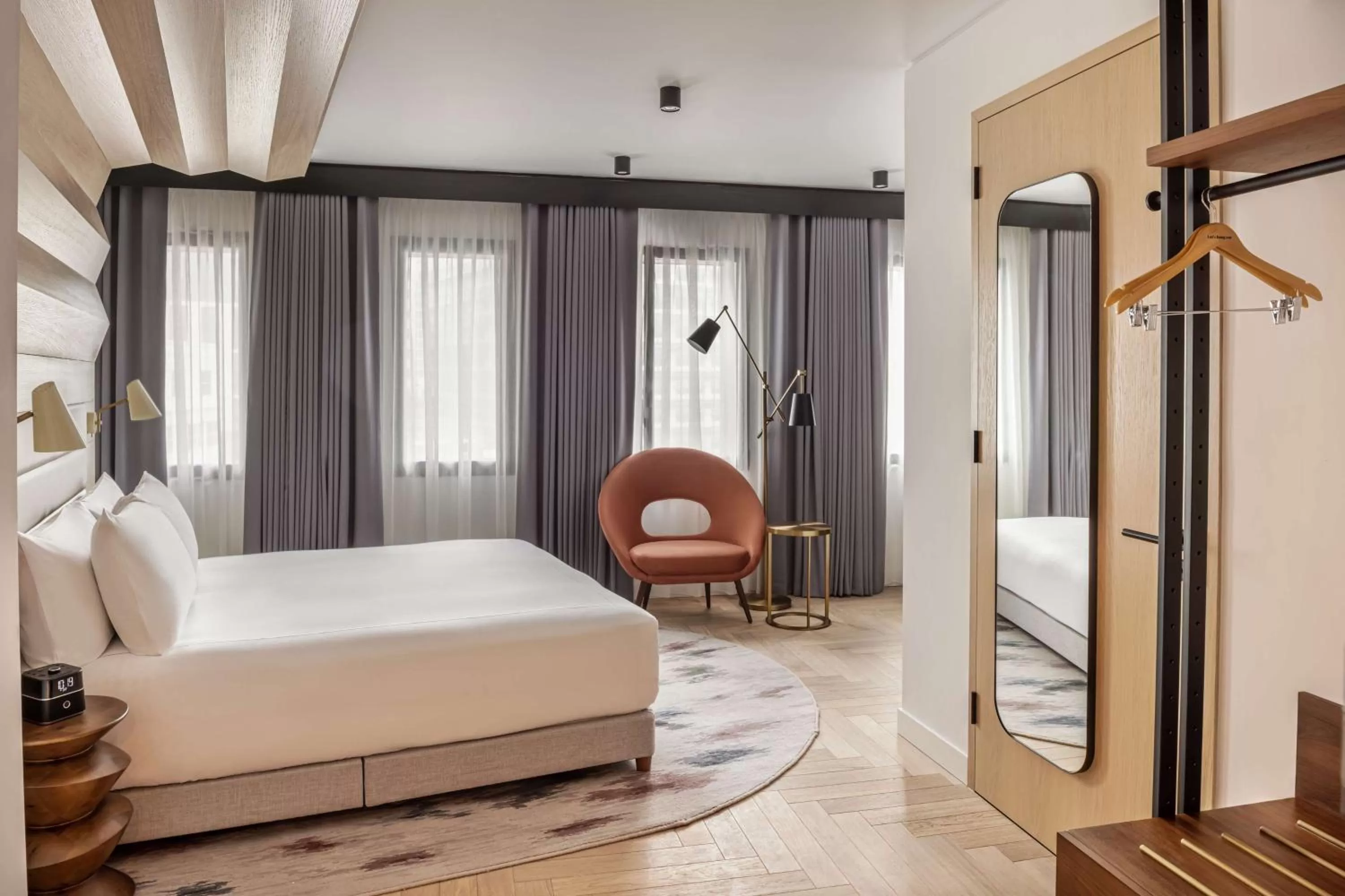 Bed in Canopy by Hilton London City