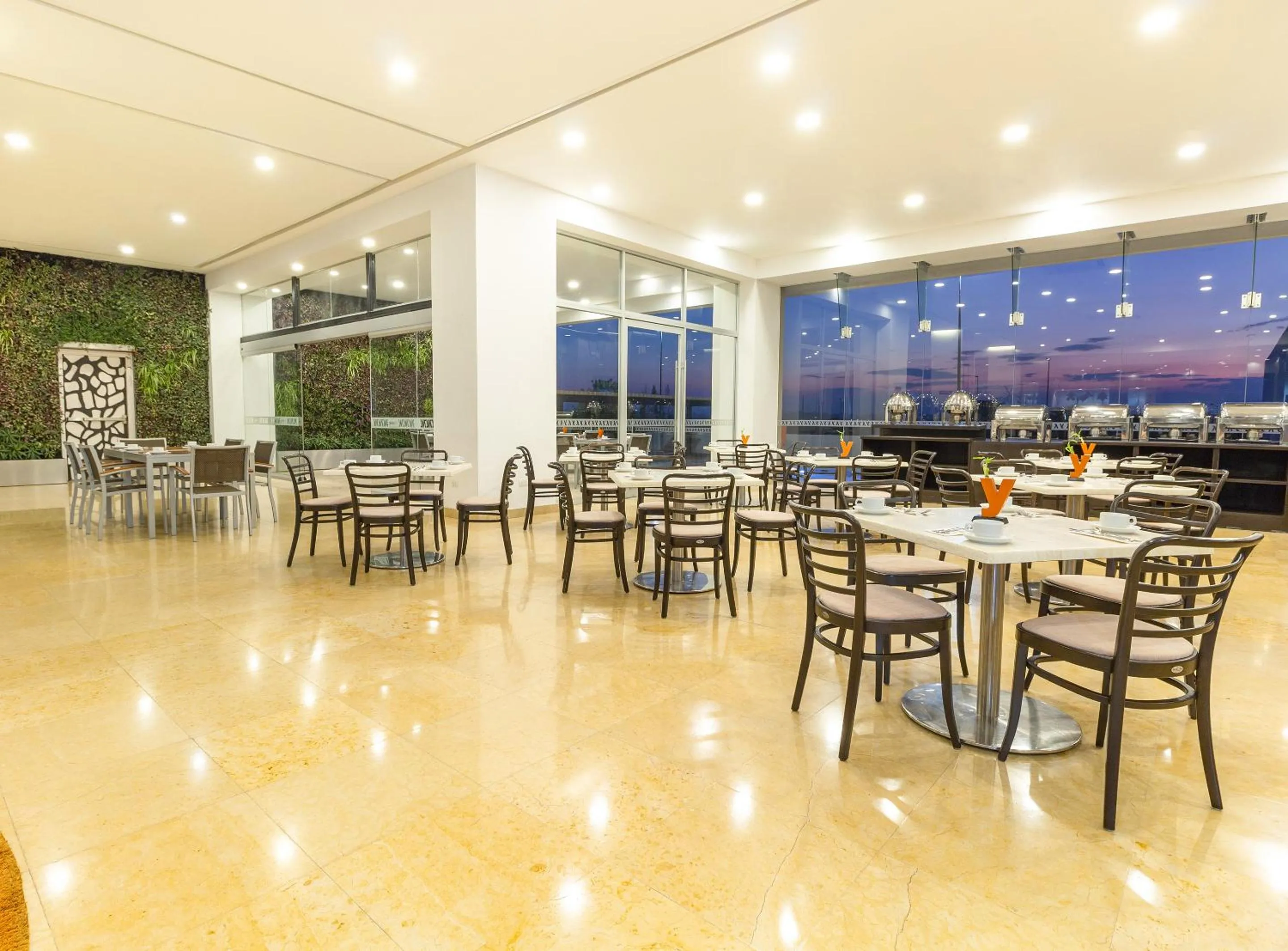 Restaurant/places to eat in Hotel Yes Inn Nuevo Veracruz