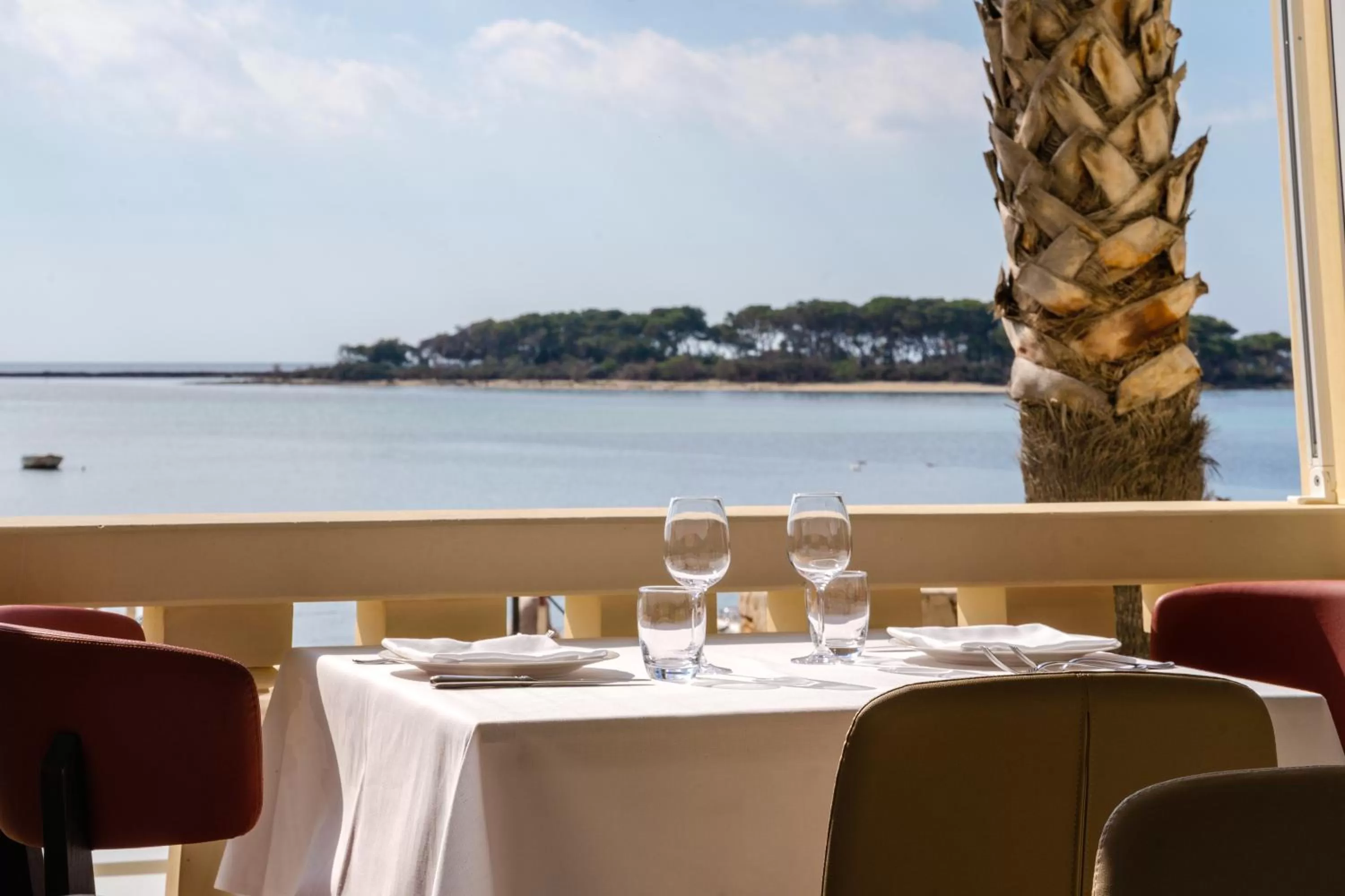 Restaurant/places to eat in Hotel Falli