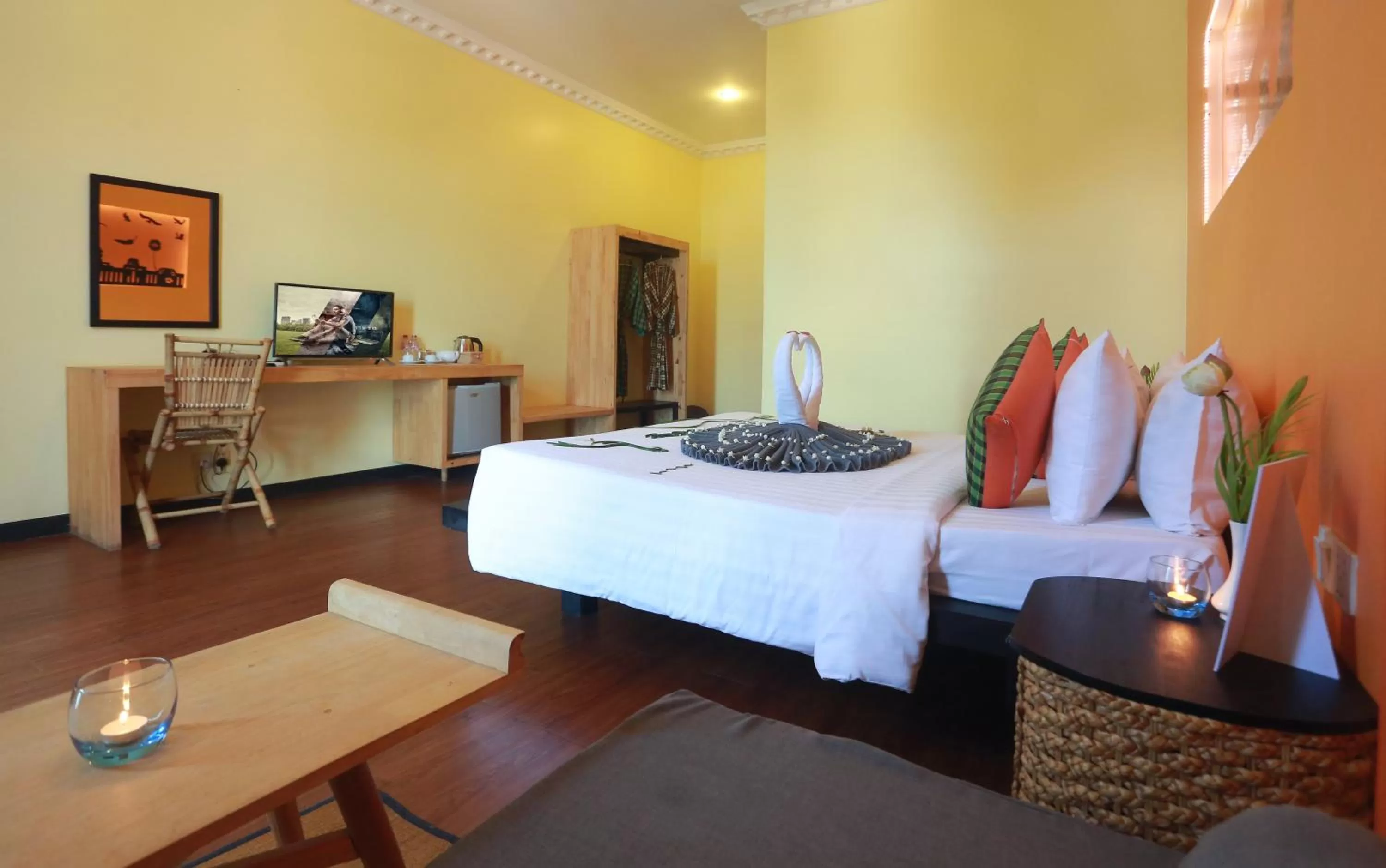 Bed in Central Indochine d'Angkor Hotel